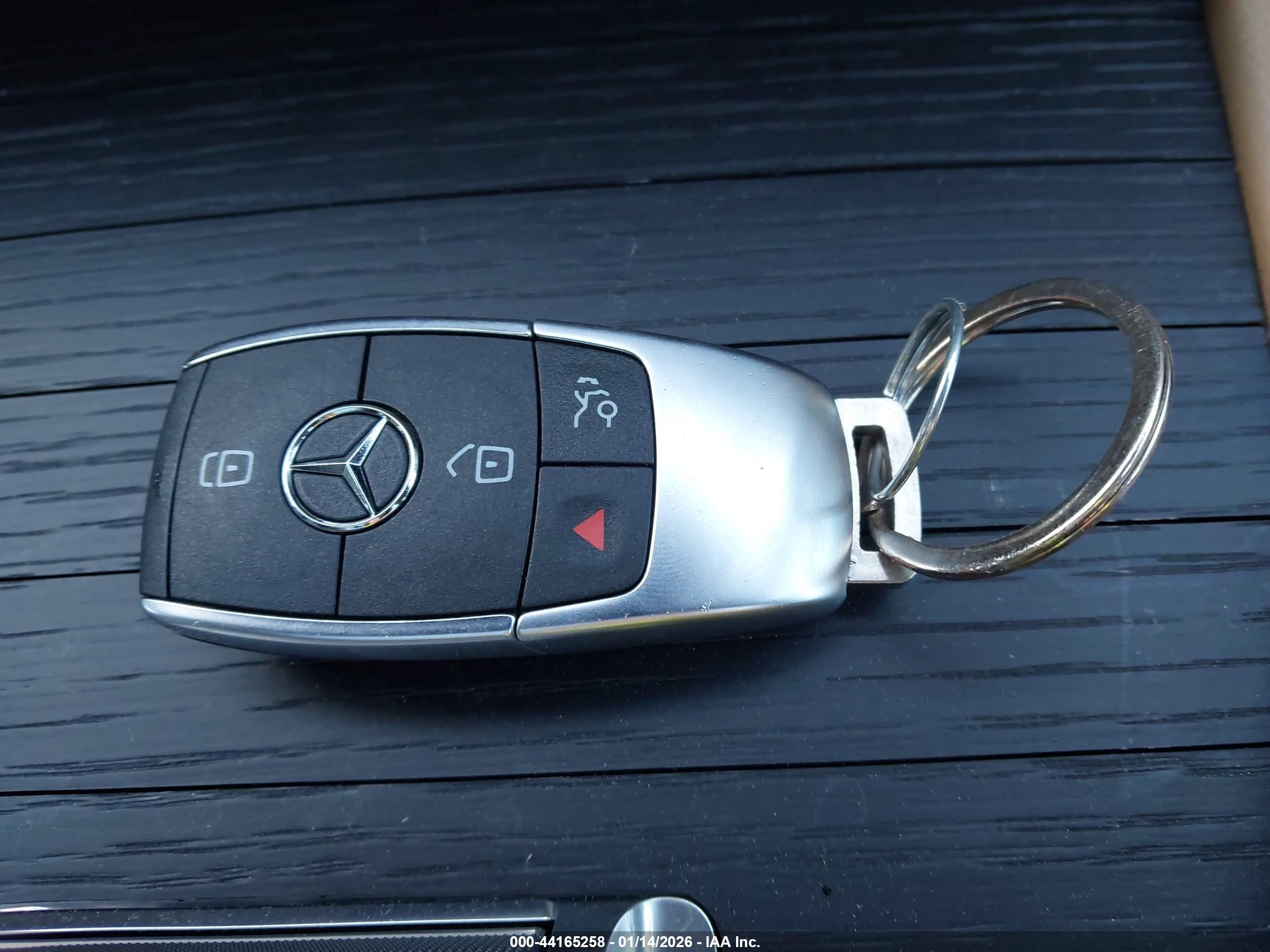 MERCEDES-BENZ GLE image 11