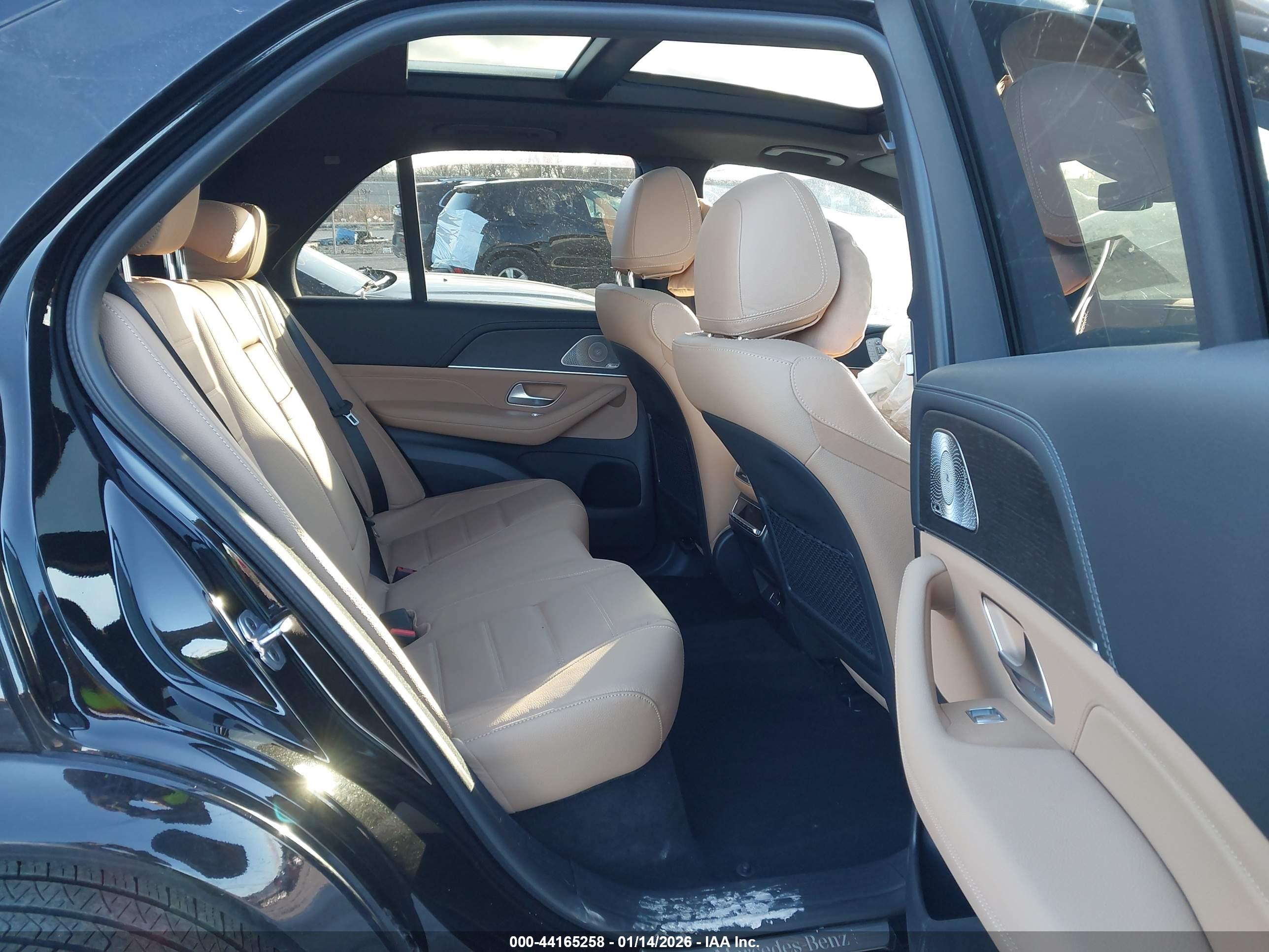 MERCEDES-BENZ GLE image 8