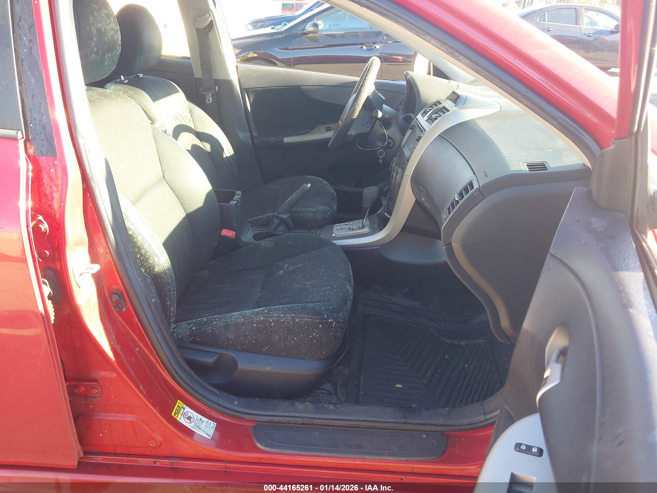 TOYOTA COROLLA image 5