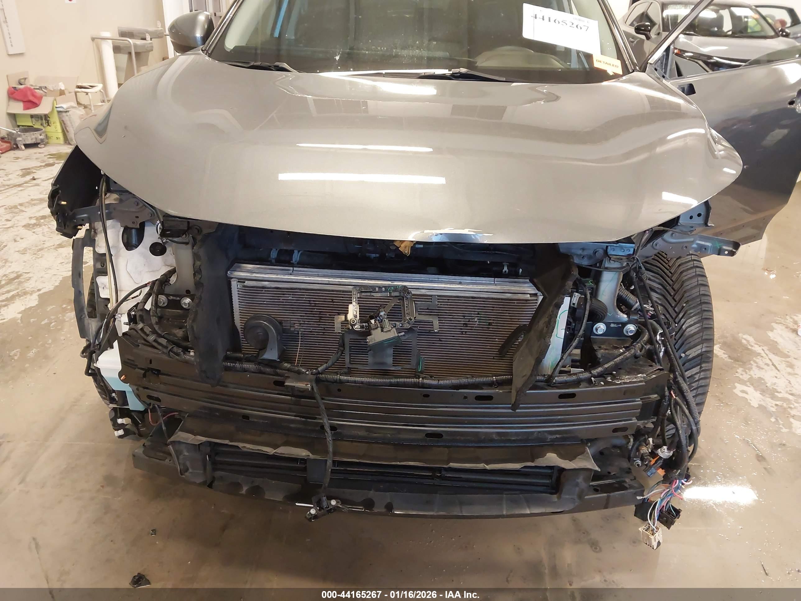 NISSAN ROGUE image 6
