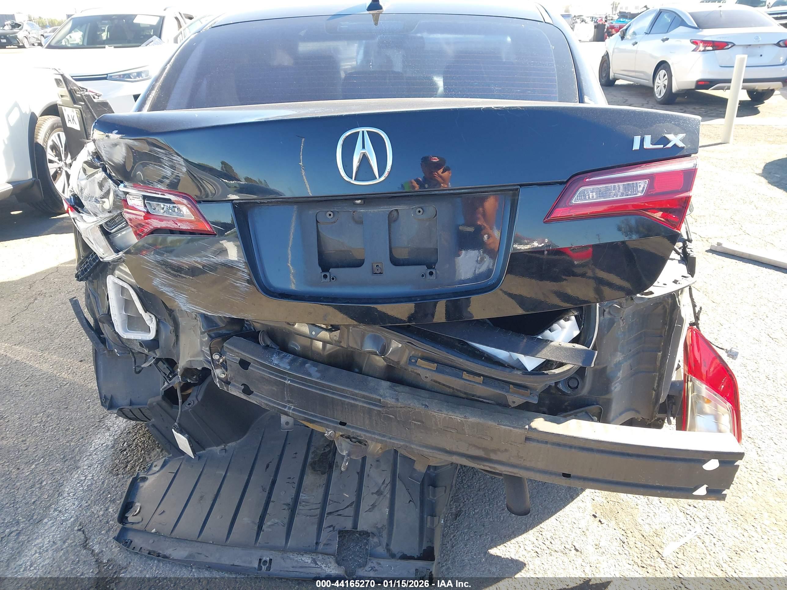ACURA ILX image 6