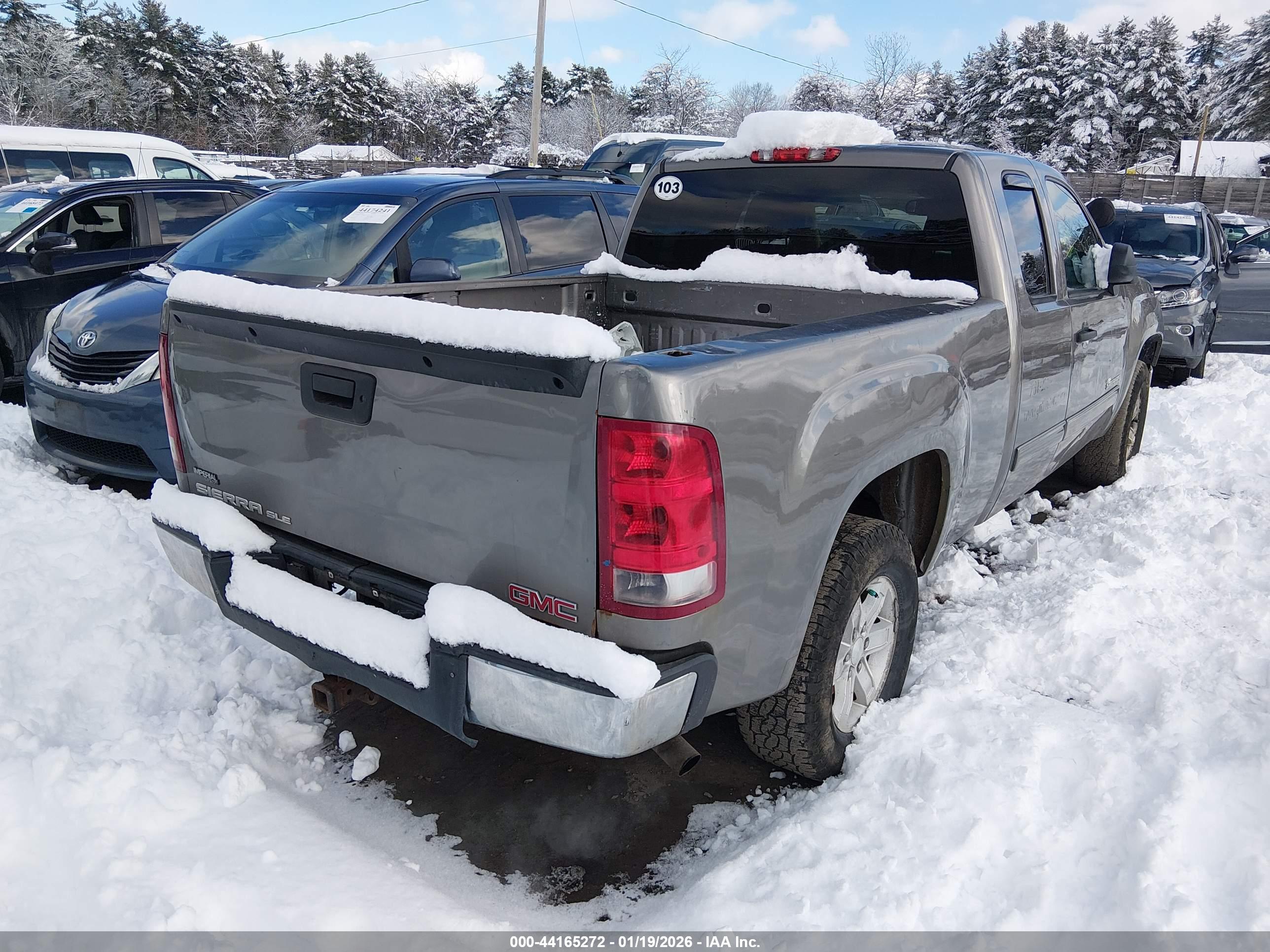GMC SIERRA image 4