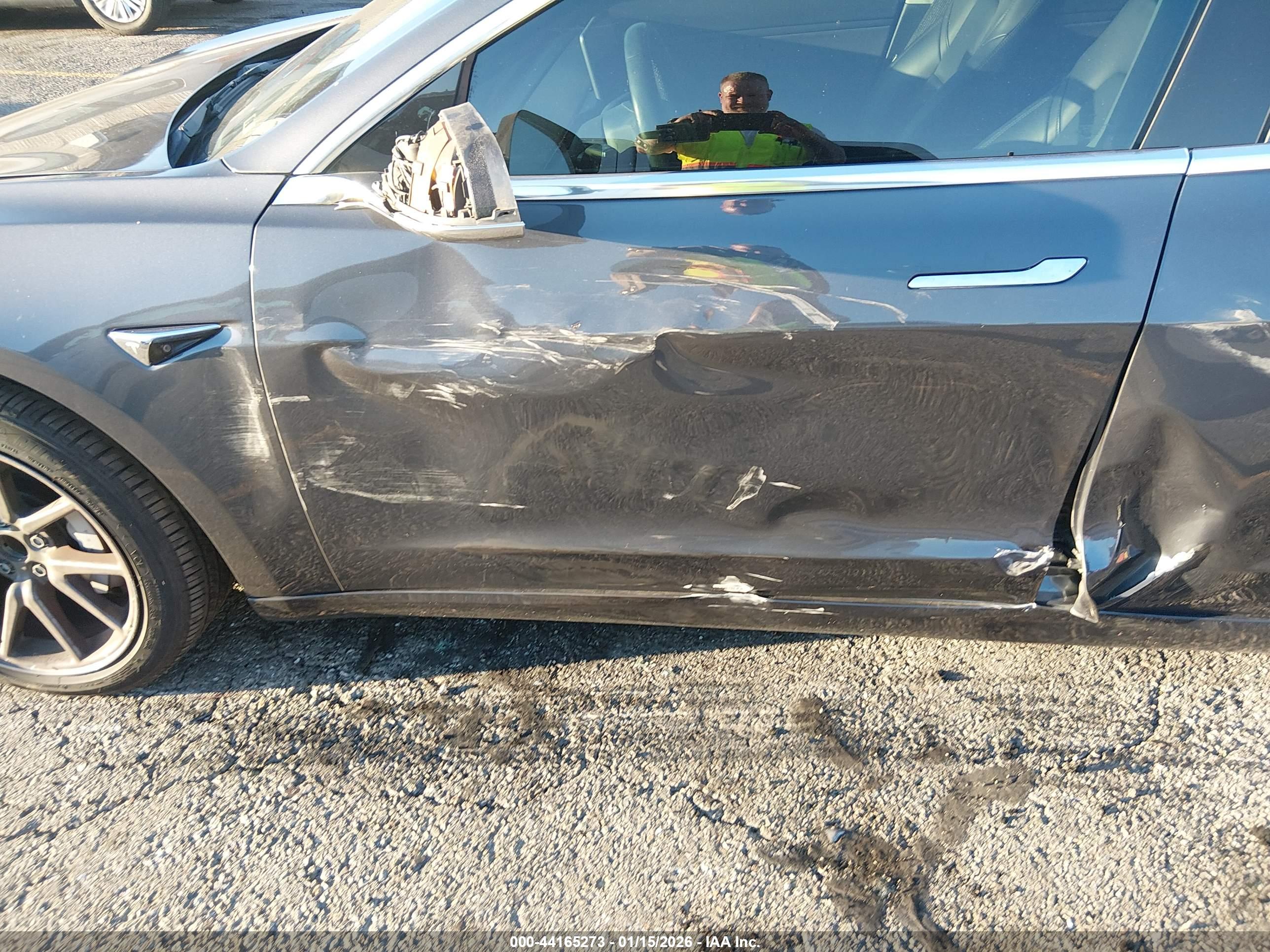 TESLA MODEL image 6