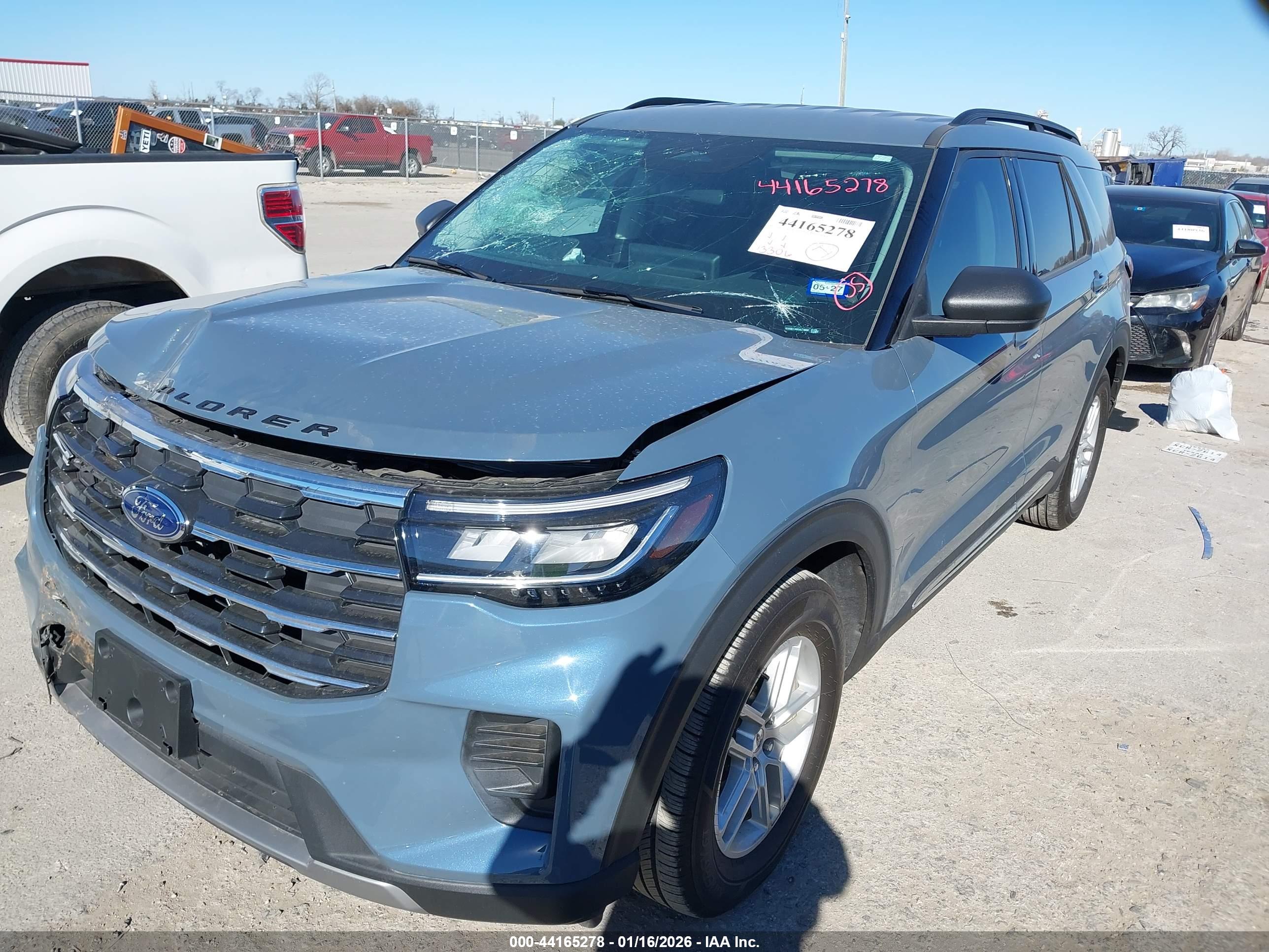 FORD EXPLORER image 2