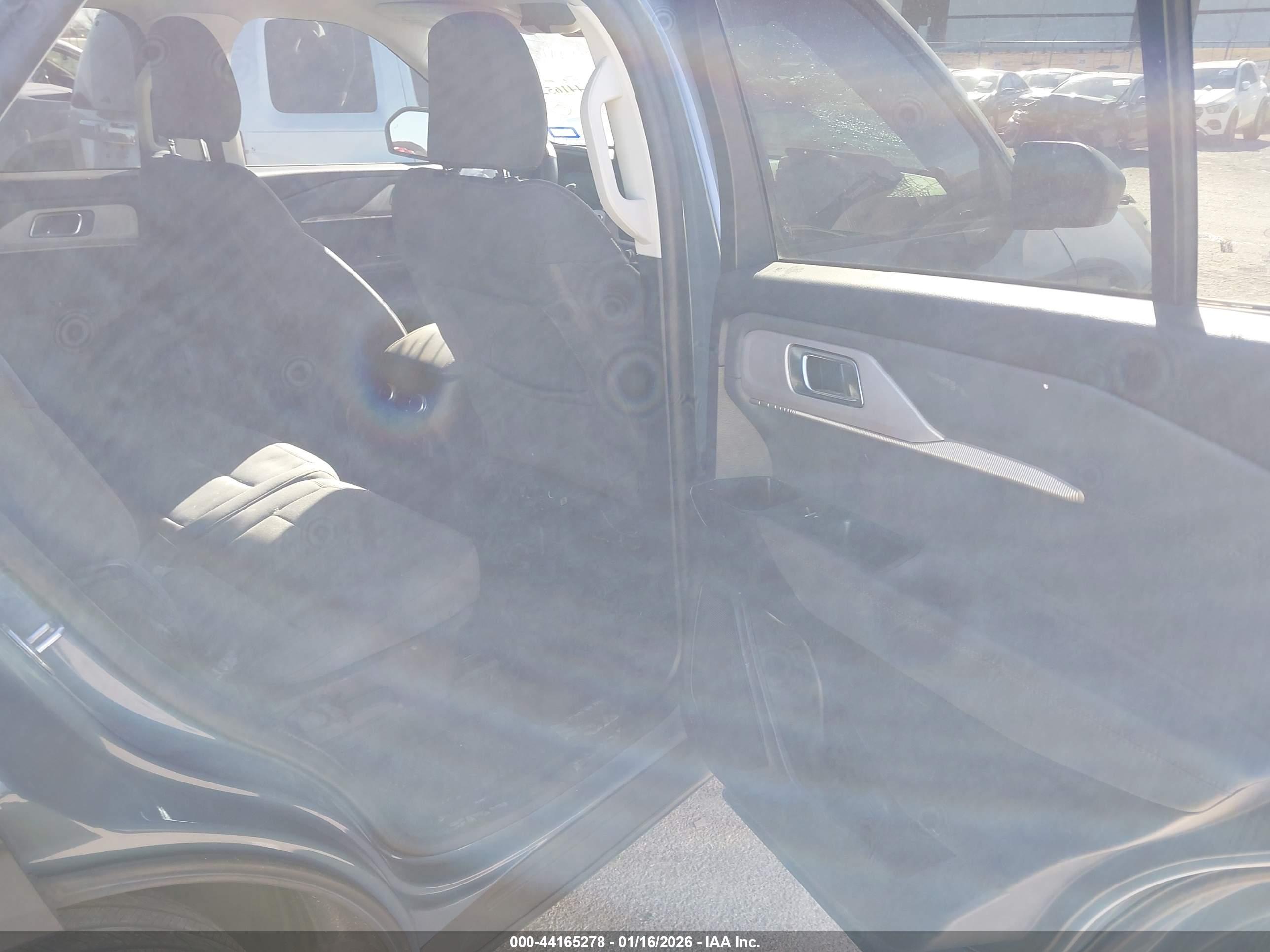 FORD EXPLORER image 8