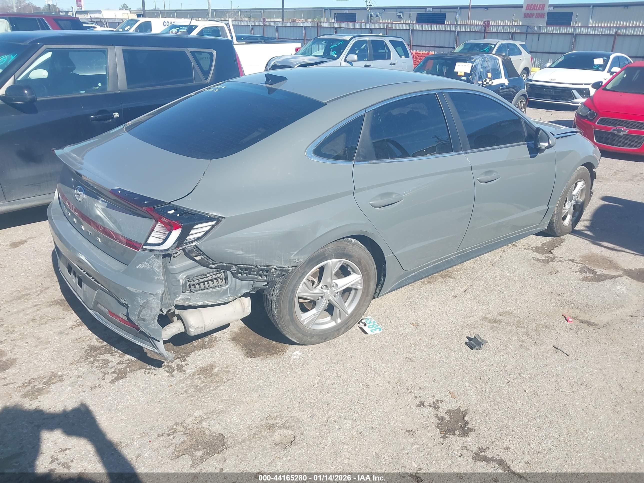 HYUNDAI SONATA image 4