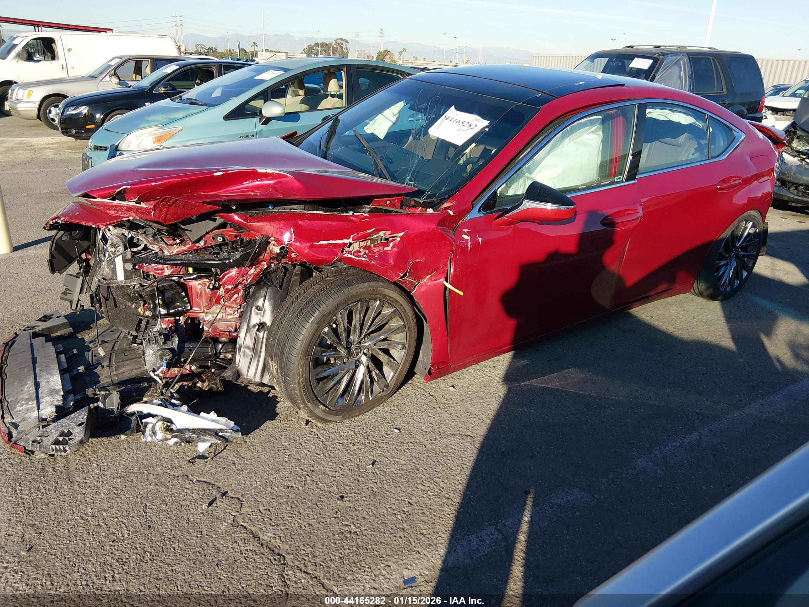 LEXUS ES image 2