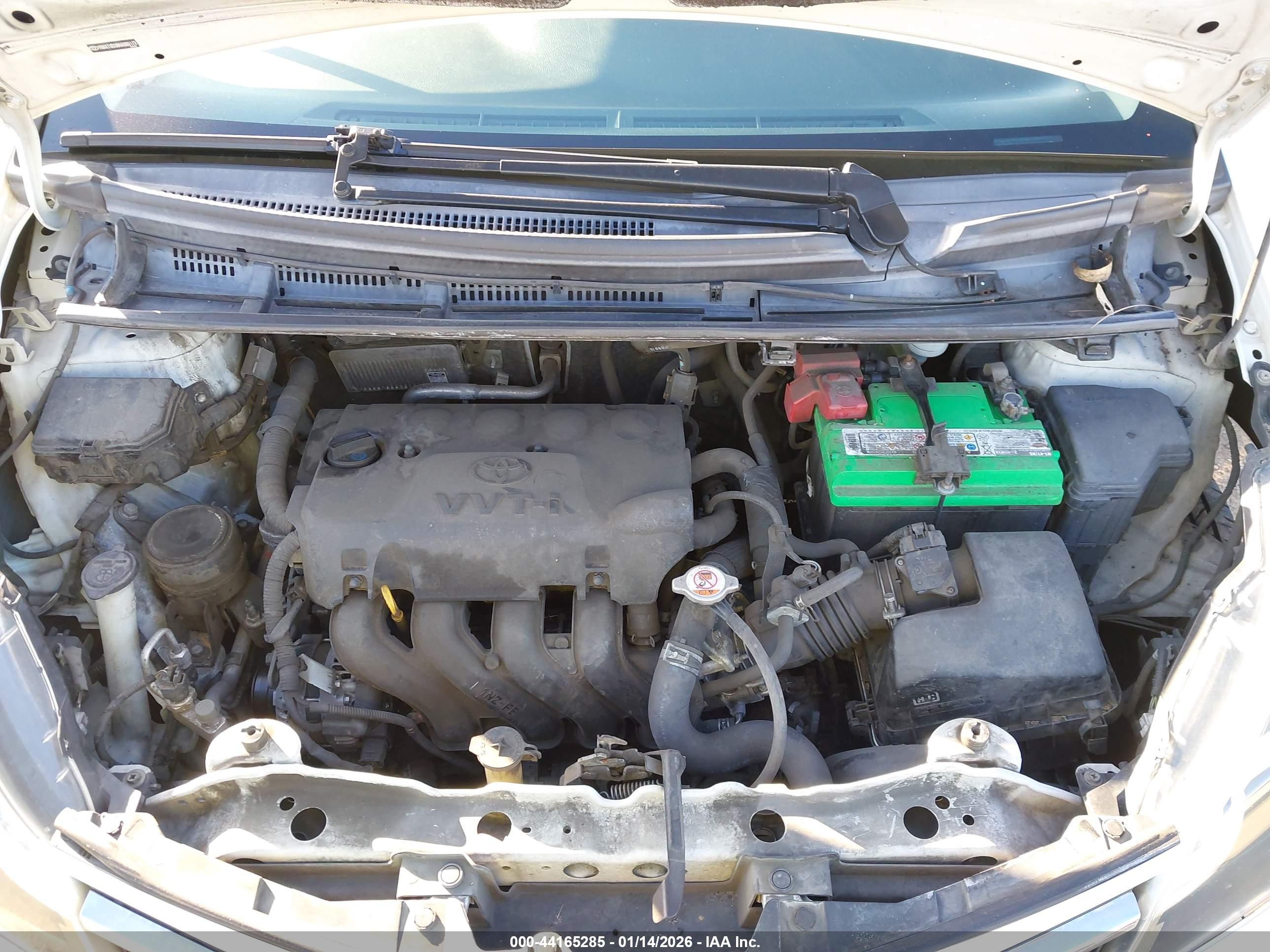 TOYOTA YARIS image 10