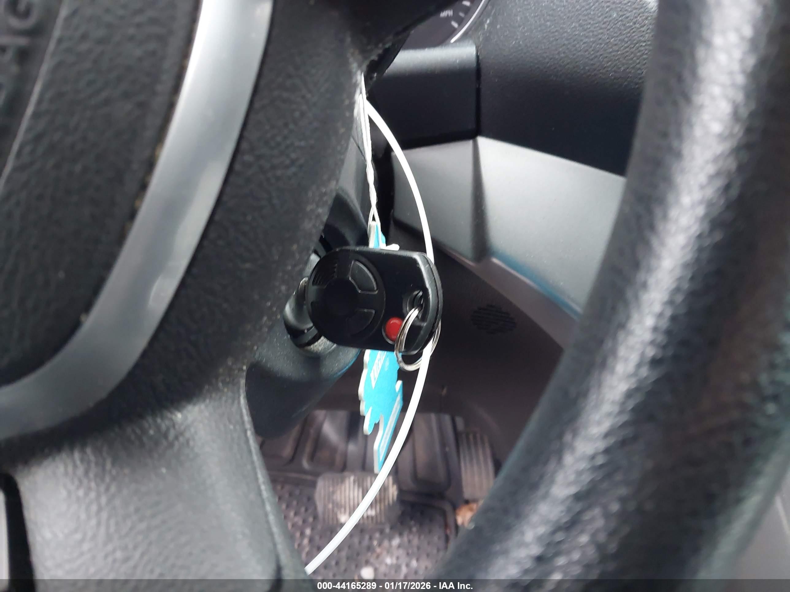 FORD ESCAPE image 11