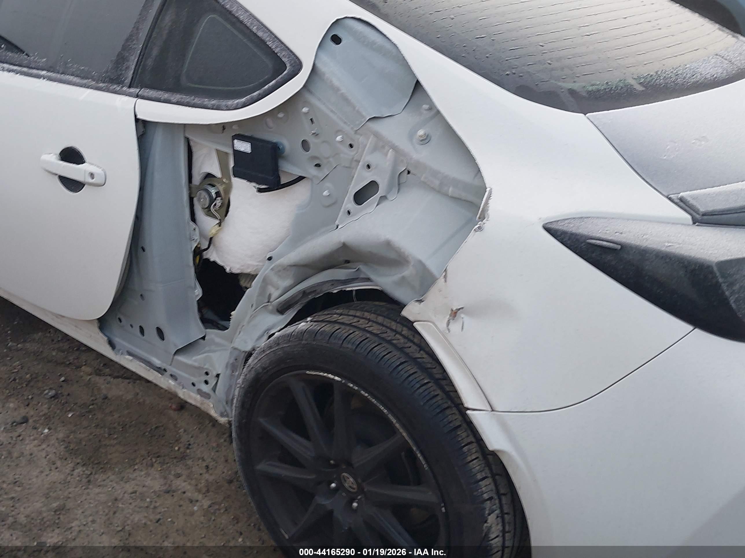 TOYOTA GR86 image 6