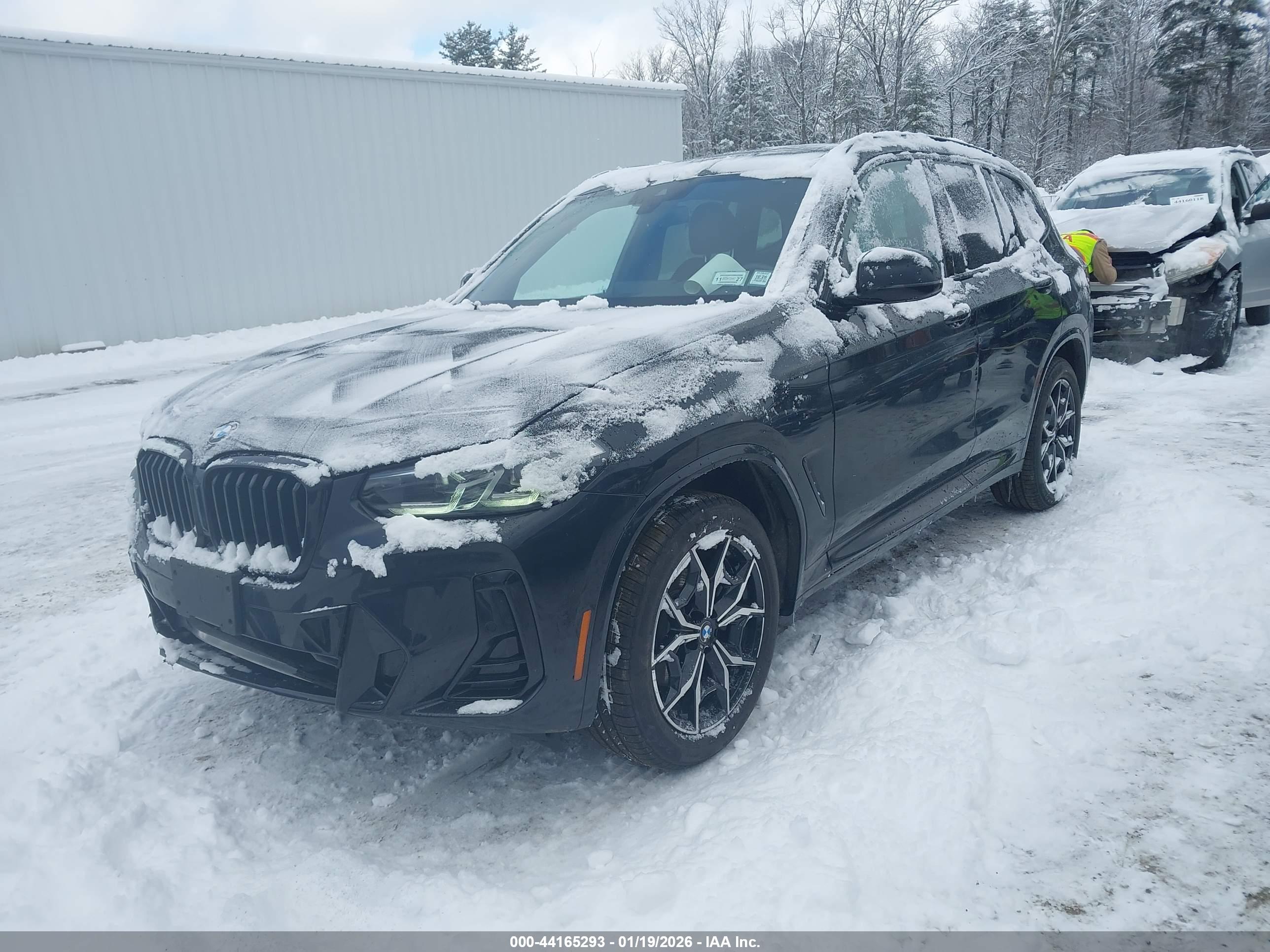 BMW X3 image 2