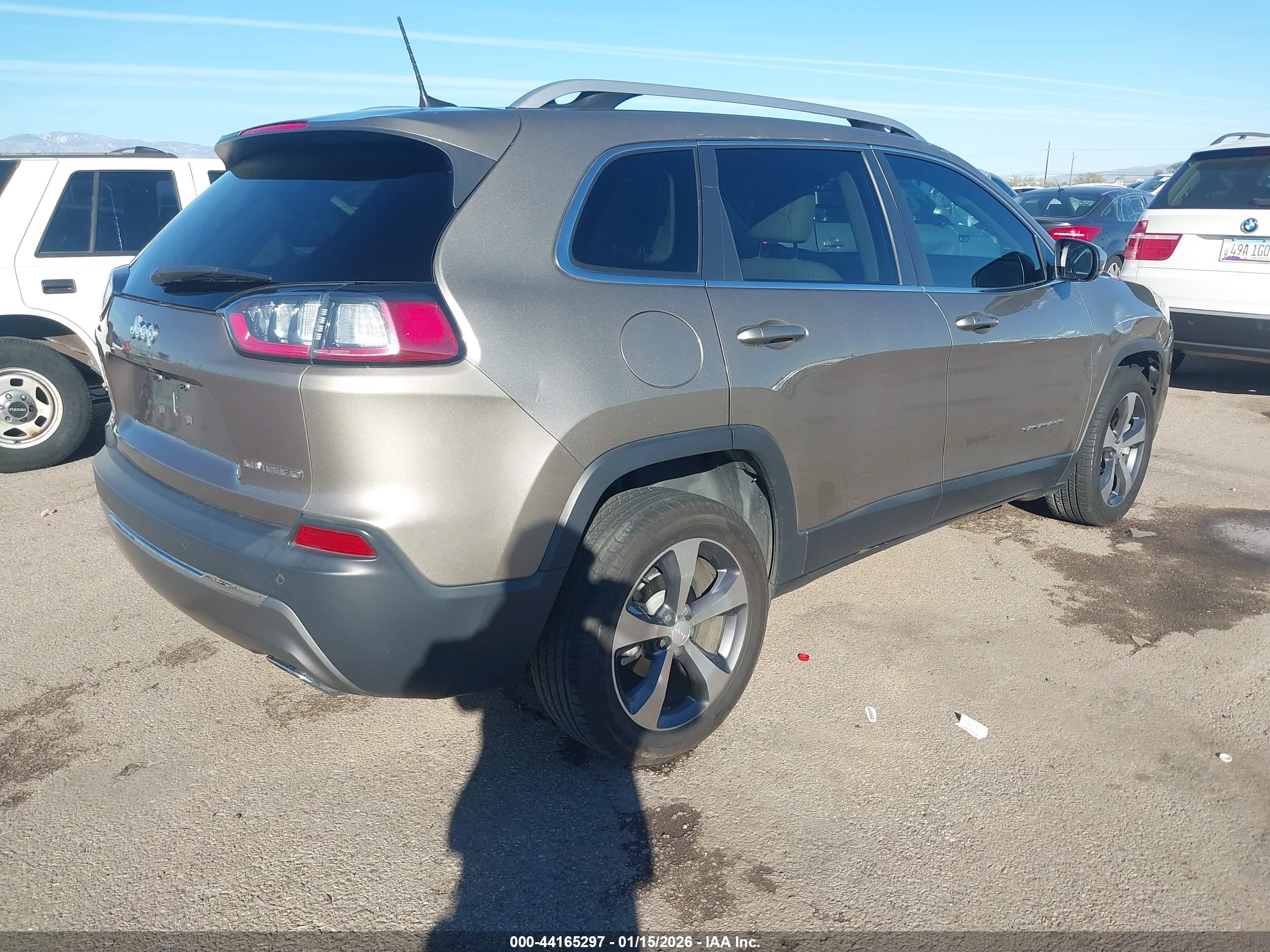 JEEP CHEROKEE image 4