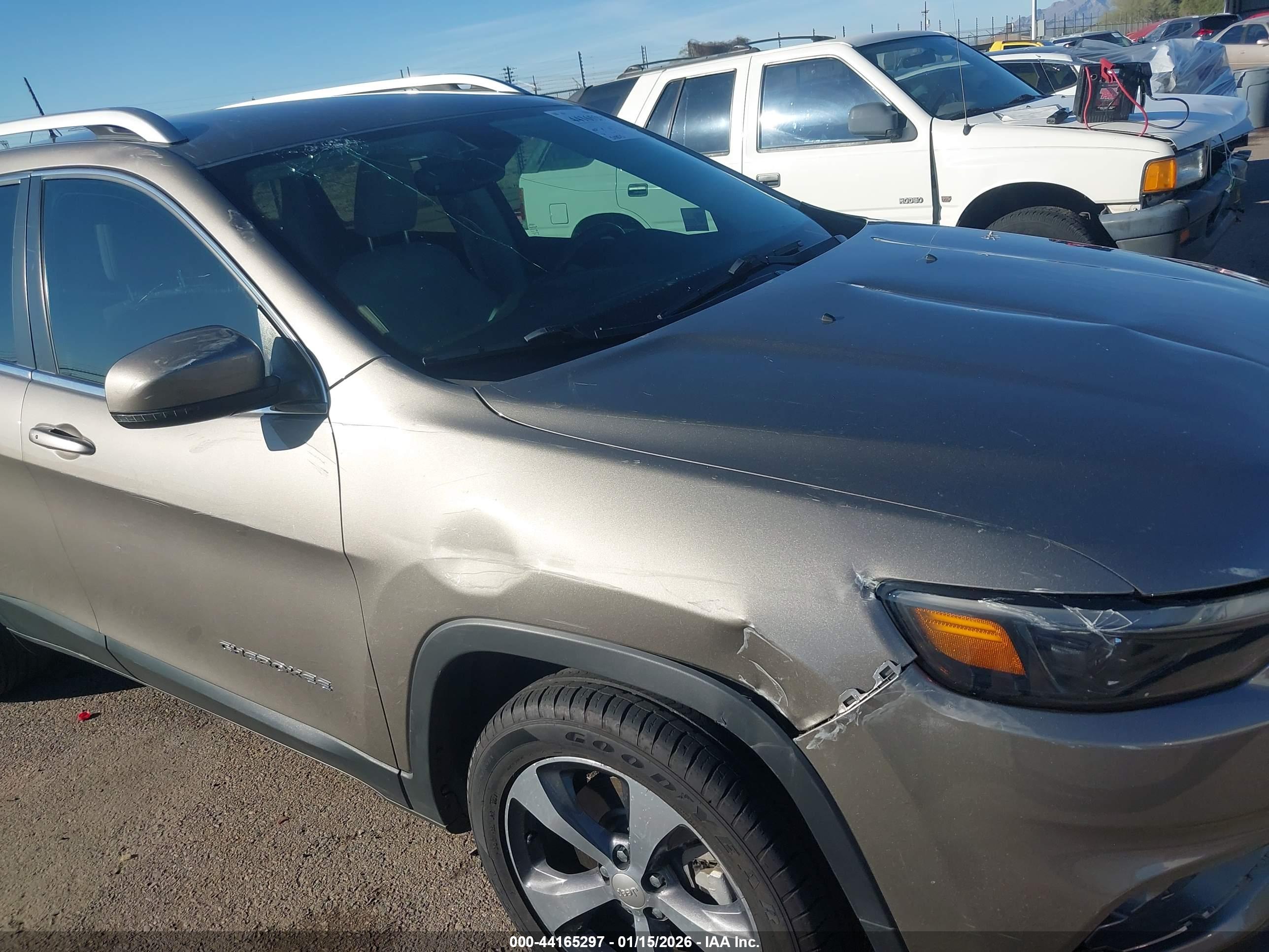 JEEP CHEROKEE image 6