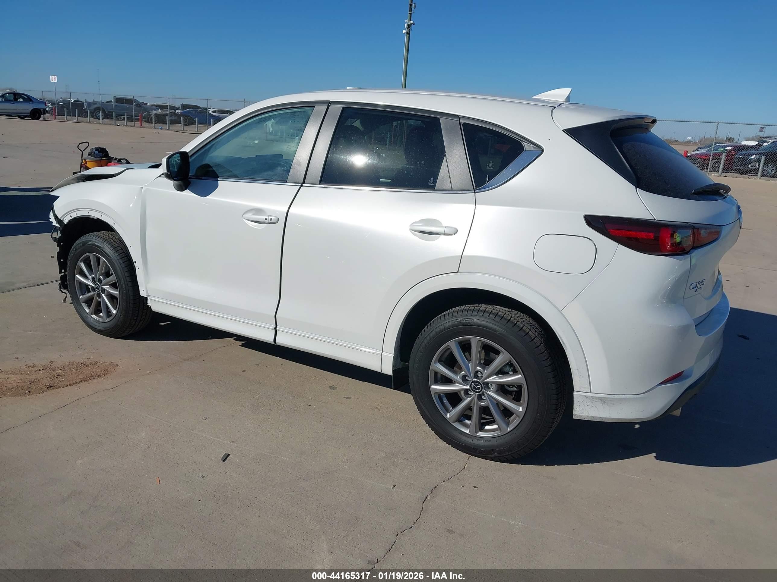 MAZDA CX-5 image 3