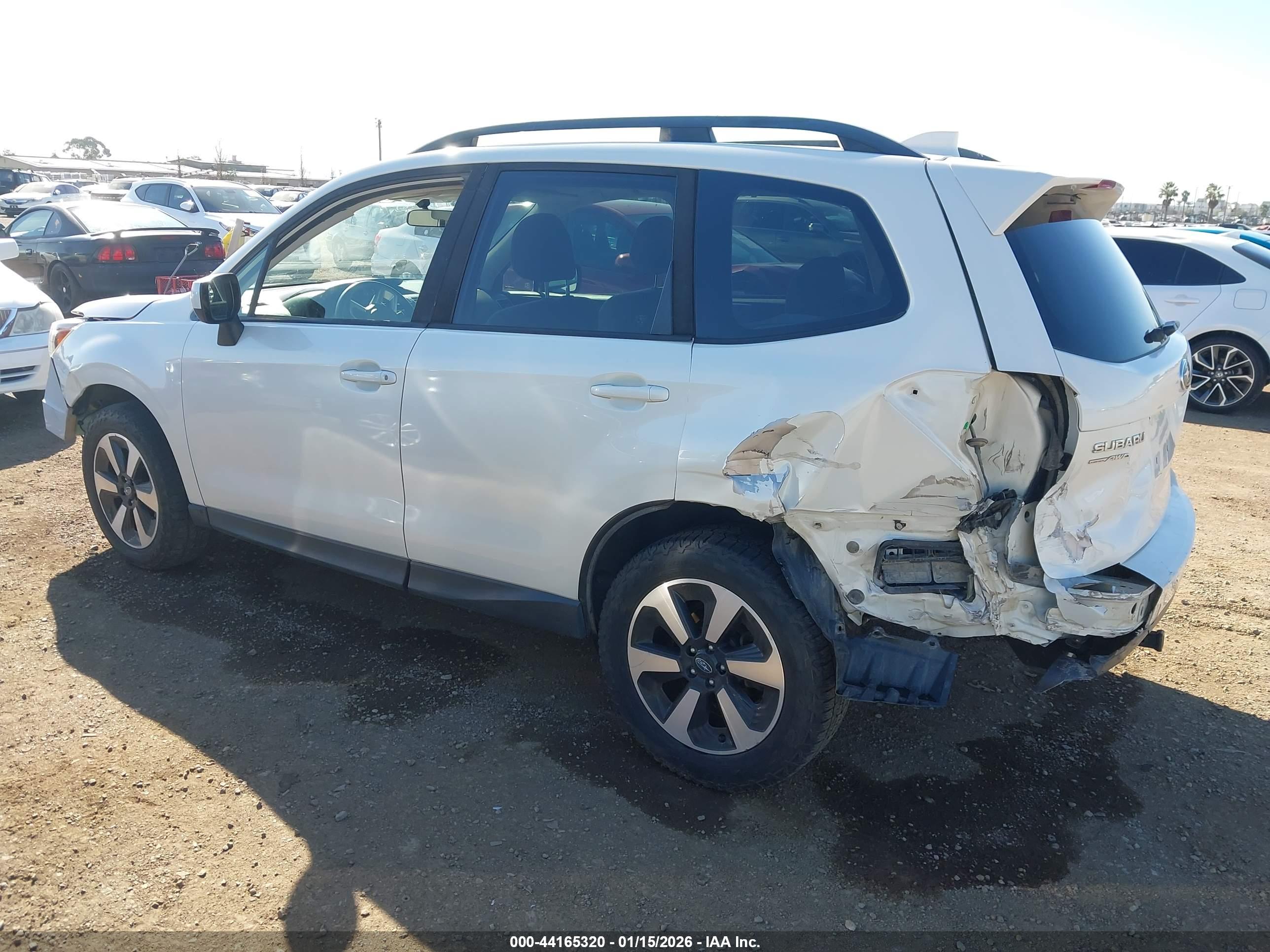 SUBARU FORESTER image 3