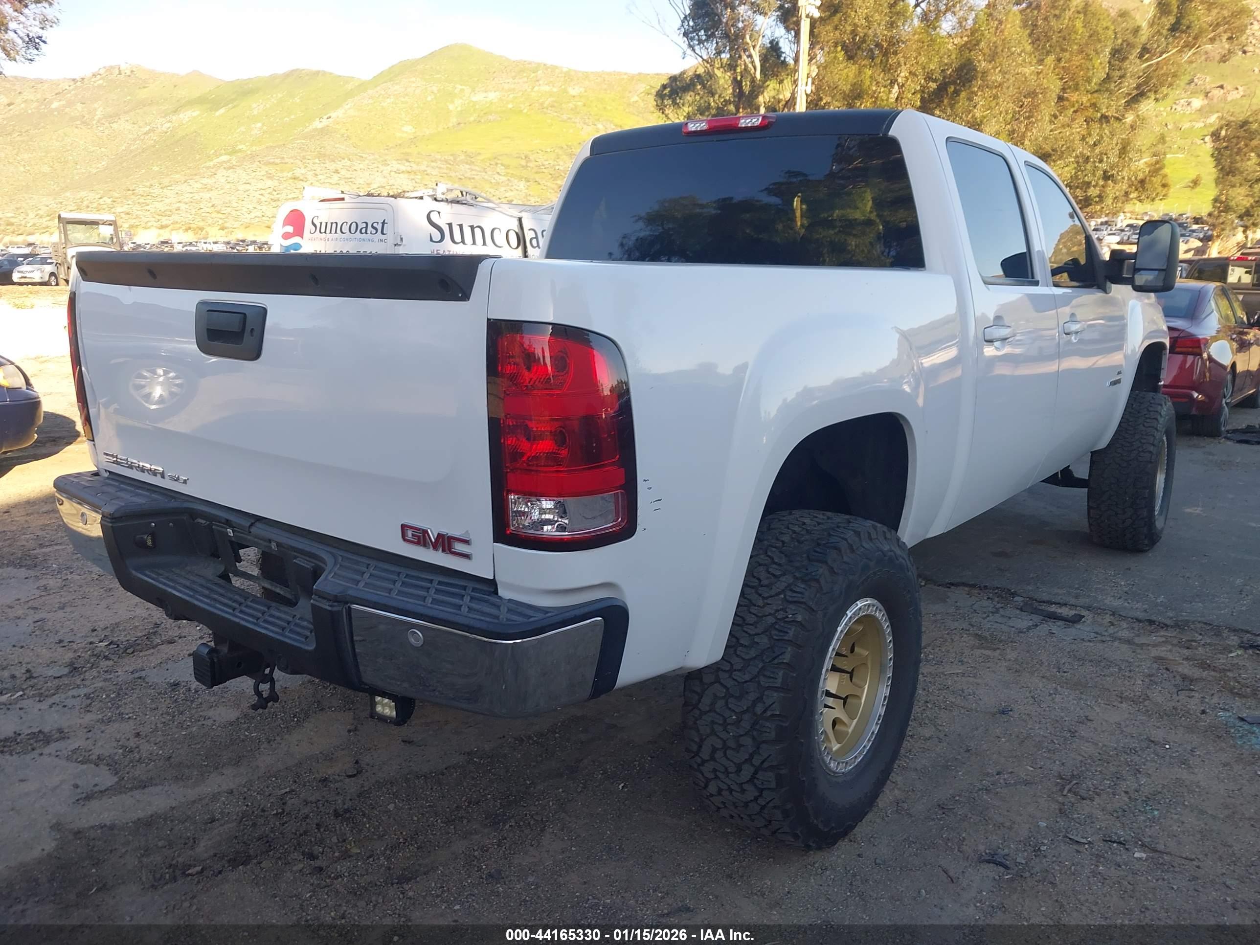 GMC SIERRA image 4