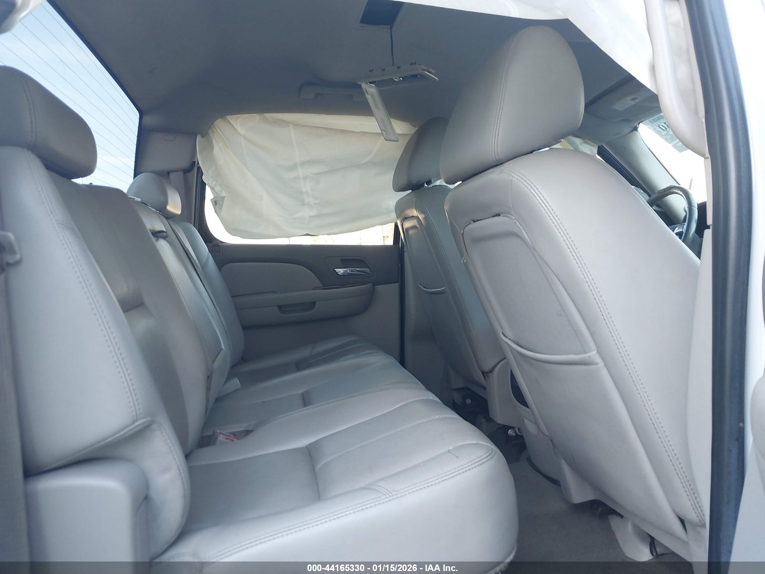 GMC SIERRA image 8
