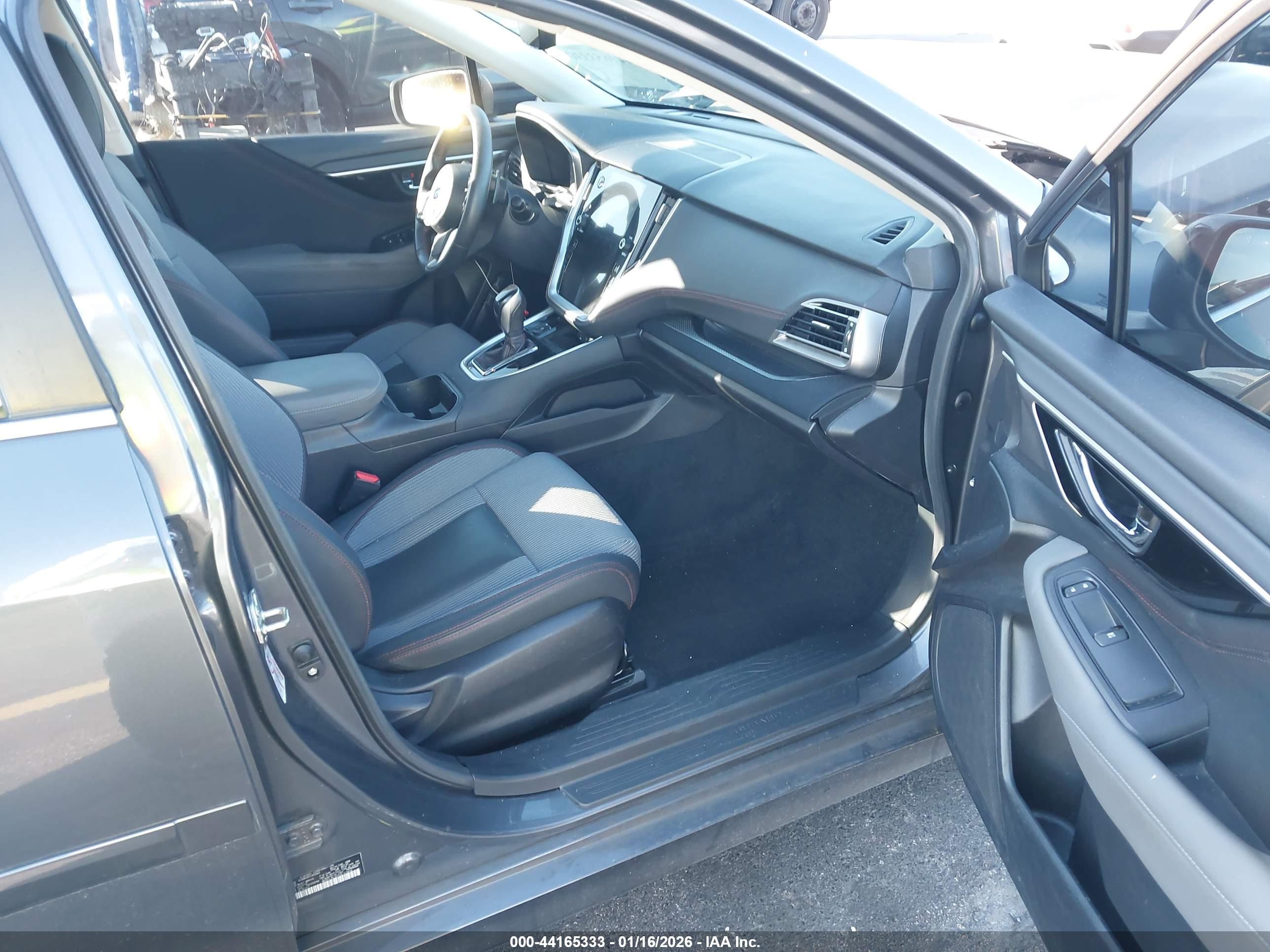 SUBARU LEGACY image 5