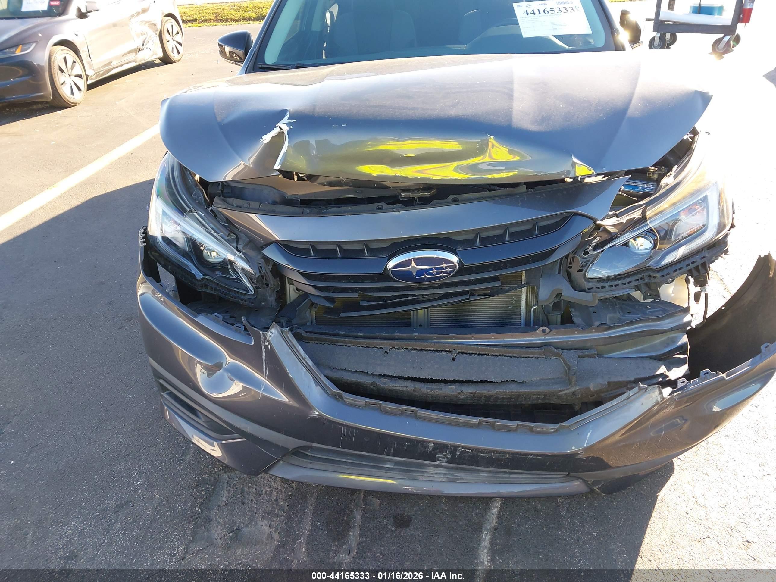 SUBARU LEGACY image 6