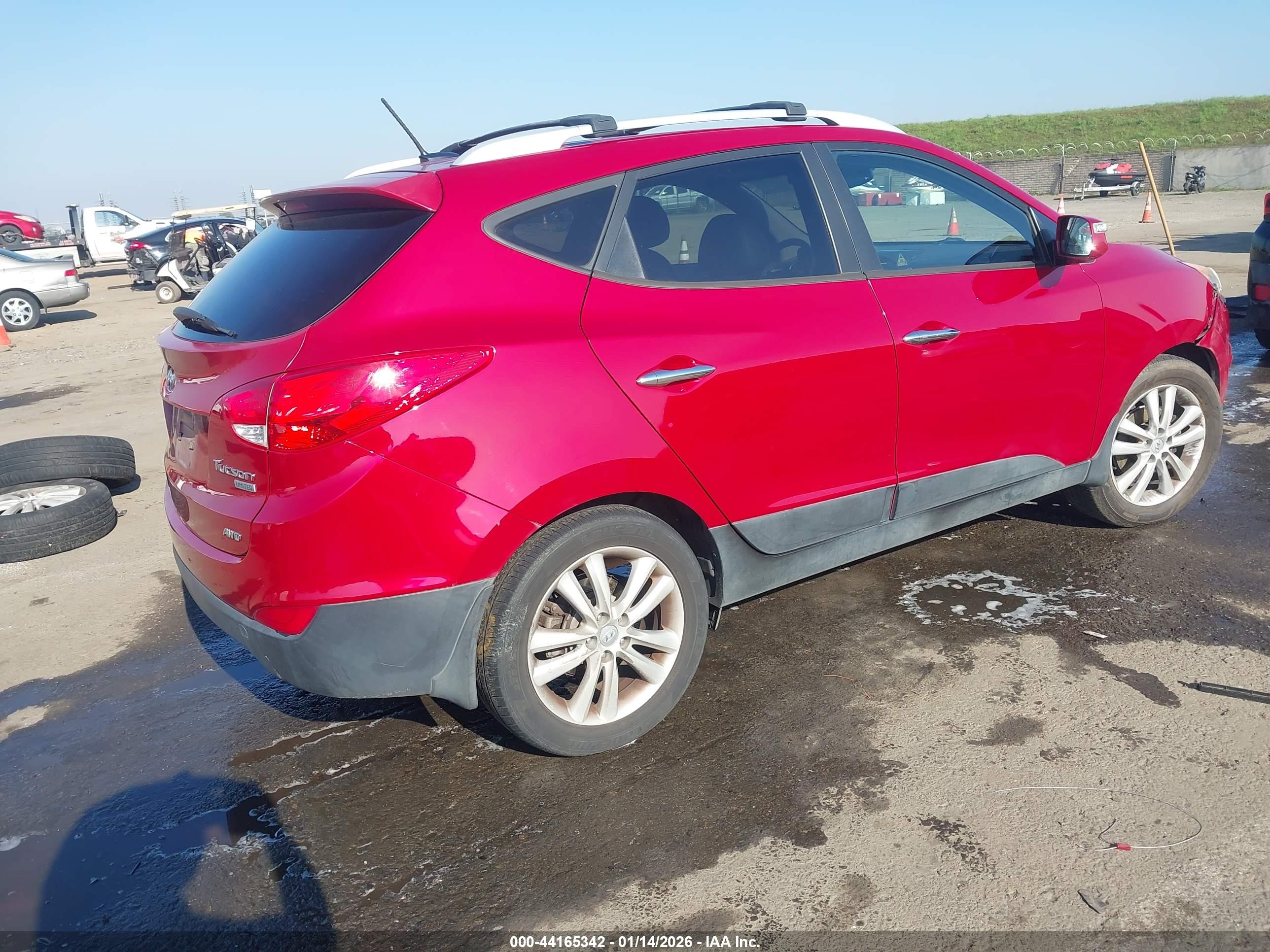 HYUNDAI TUCSON image 4