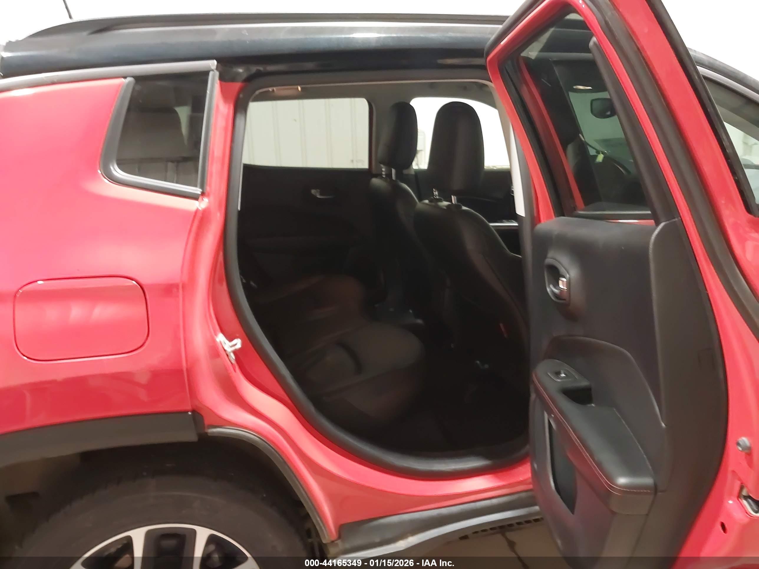 JEEP COMPASS image 8