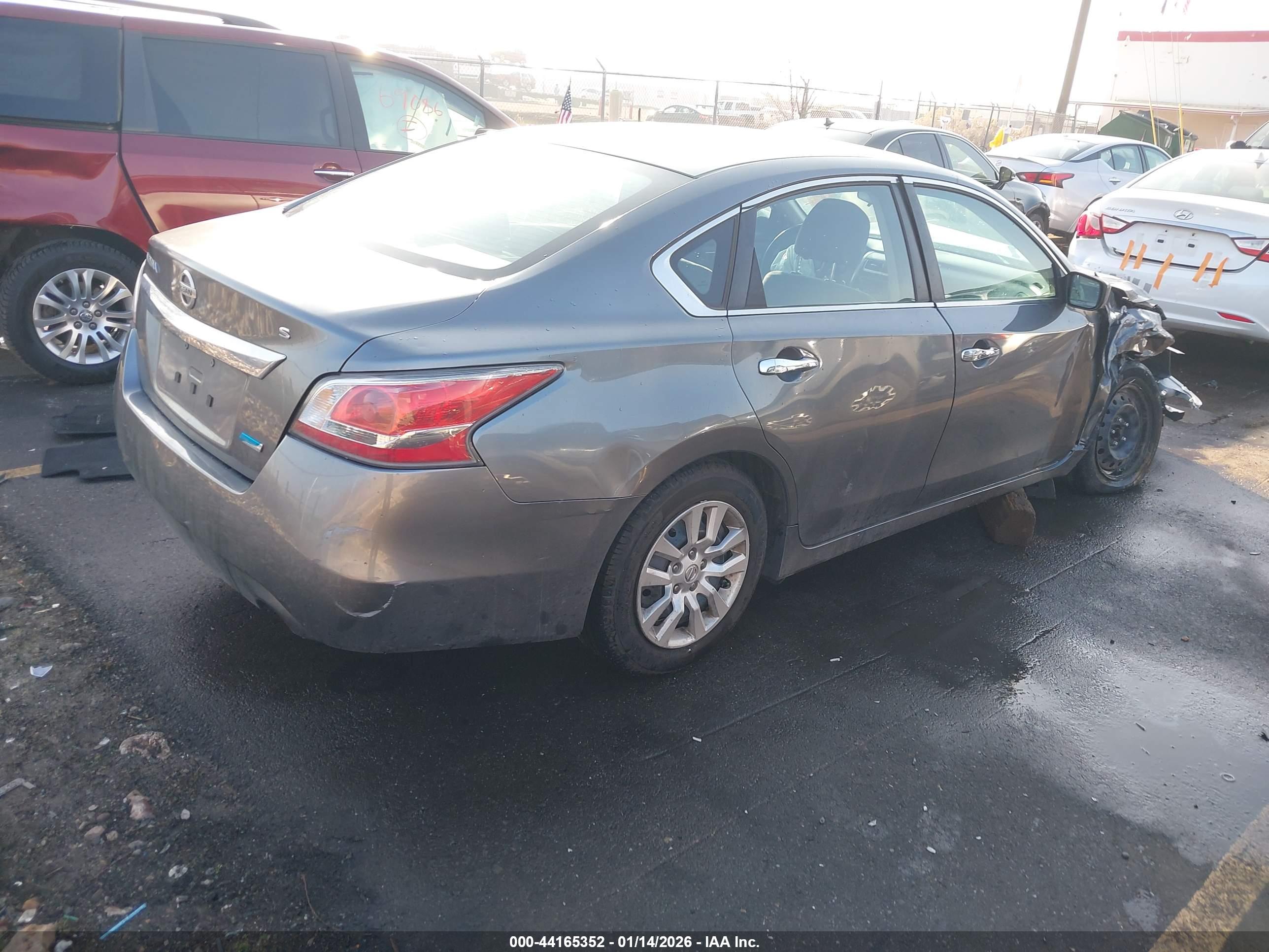 NISSAN ALTIMA image 4