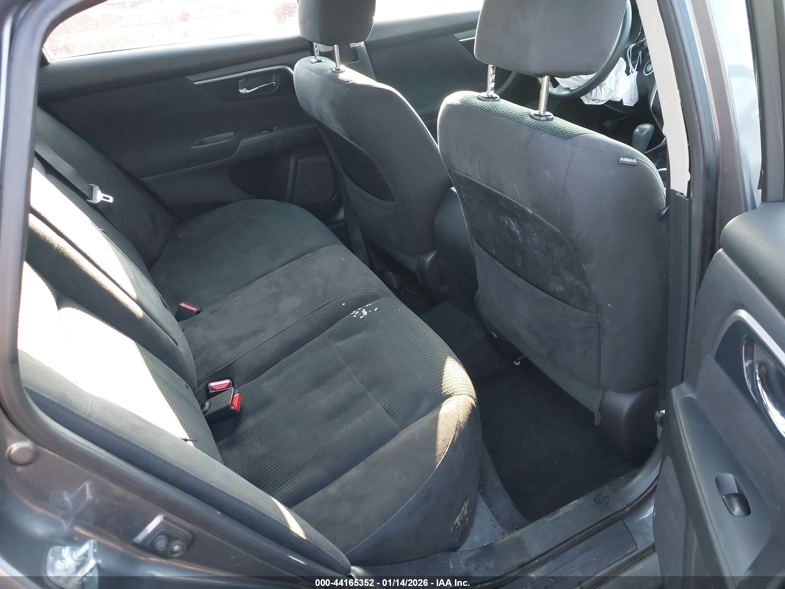 NISSAN ALTIMA image 8