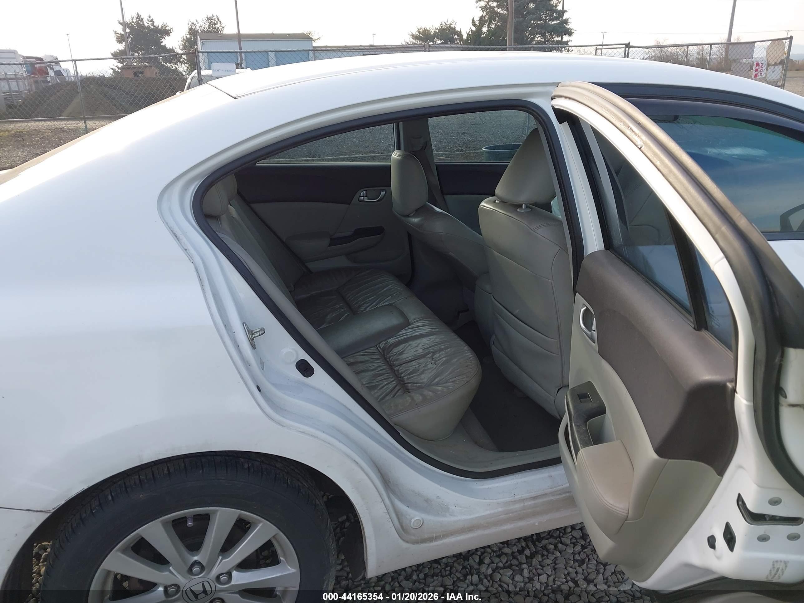 HONDA CIVIC image 8