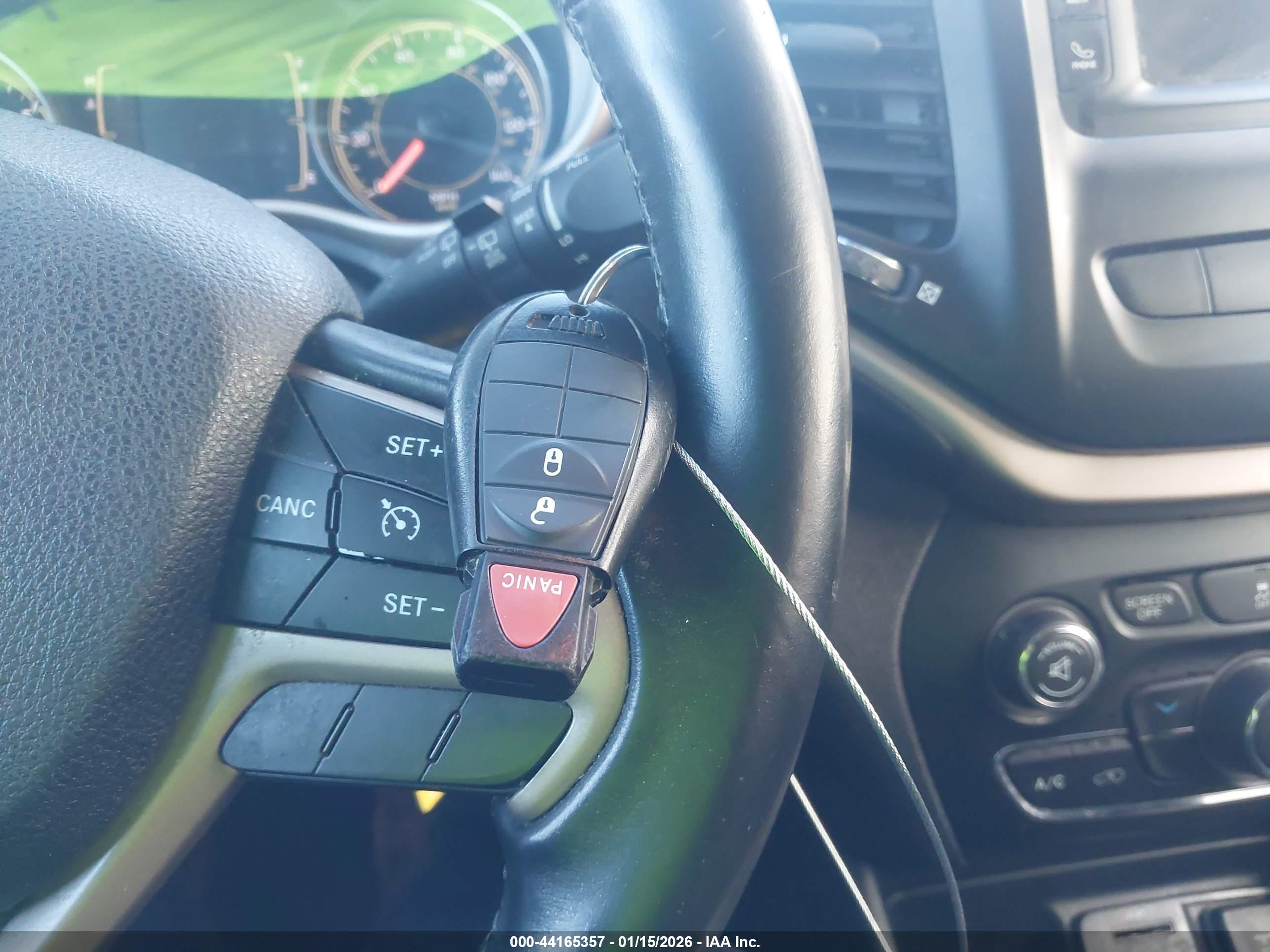JEEP CHEROKEE image 11