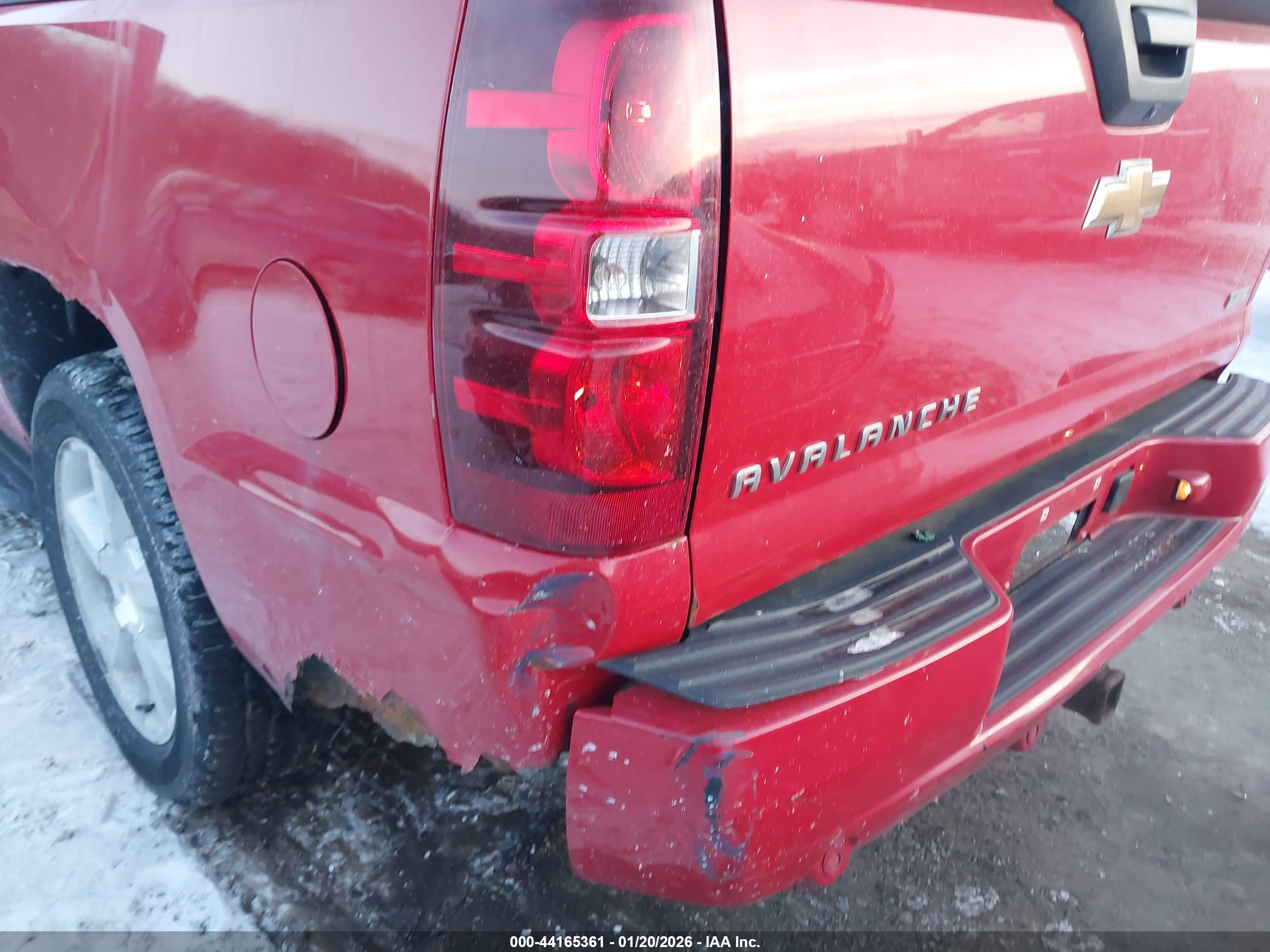 CHEVROLET AVALANCHE image 6