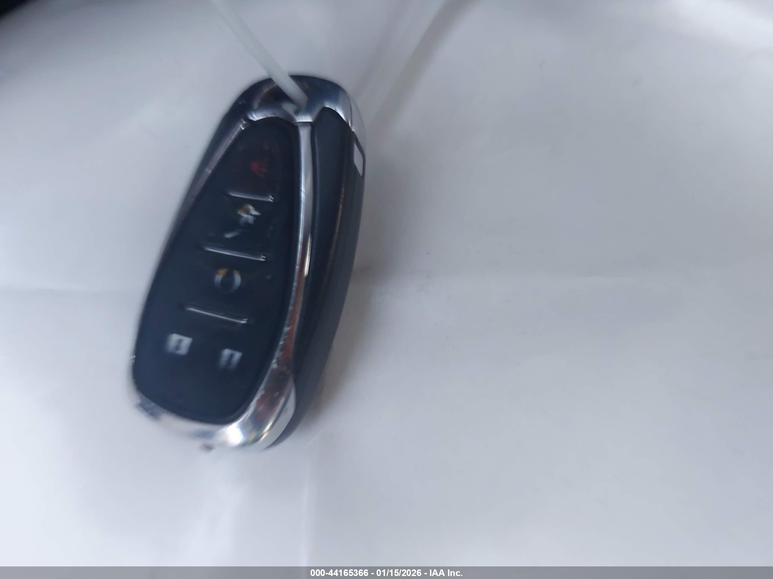 CHEVROLET EQUINOX image 11