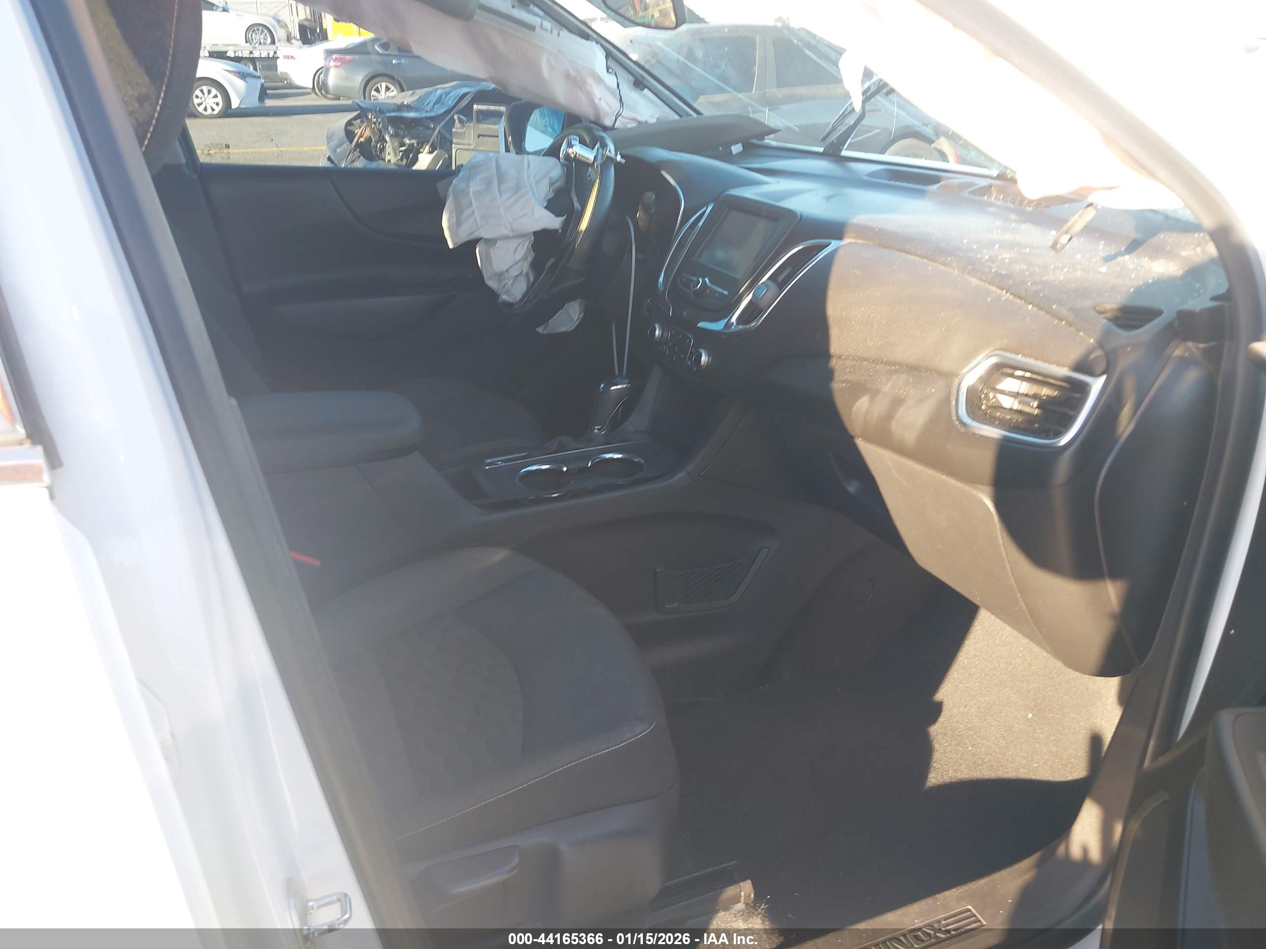 CHEVROLET EQUINOX image 5