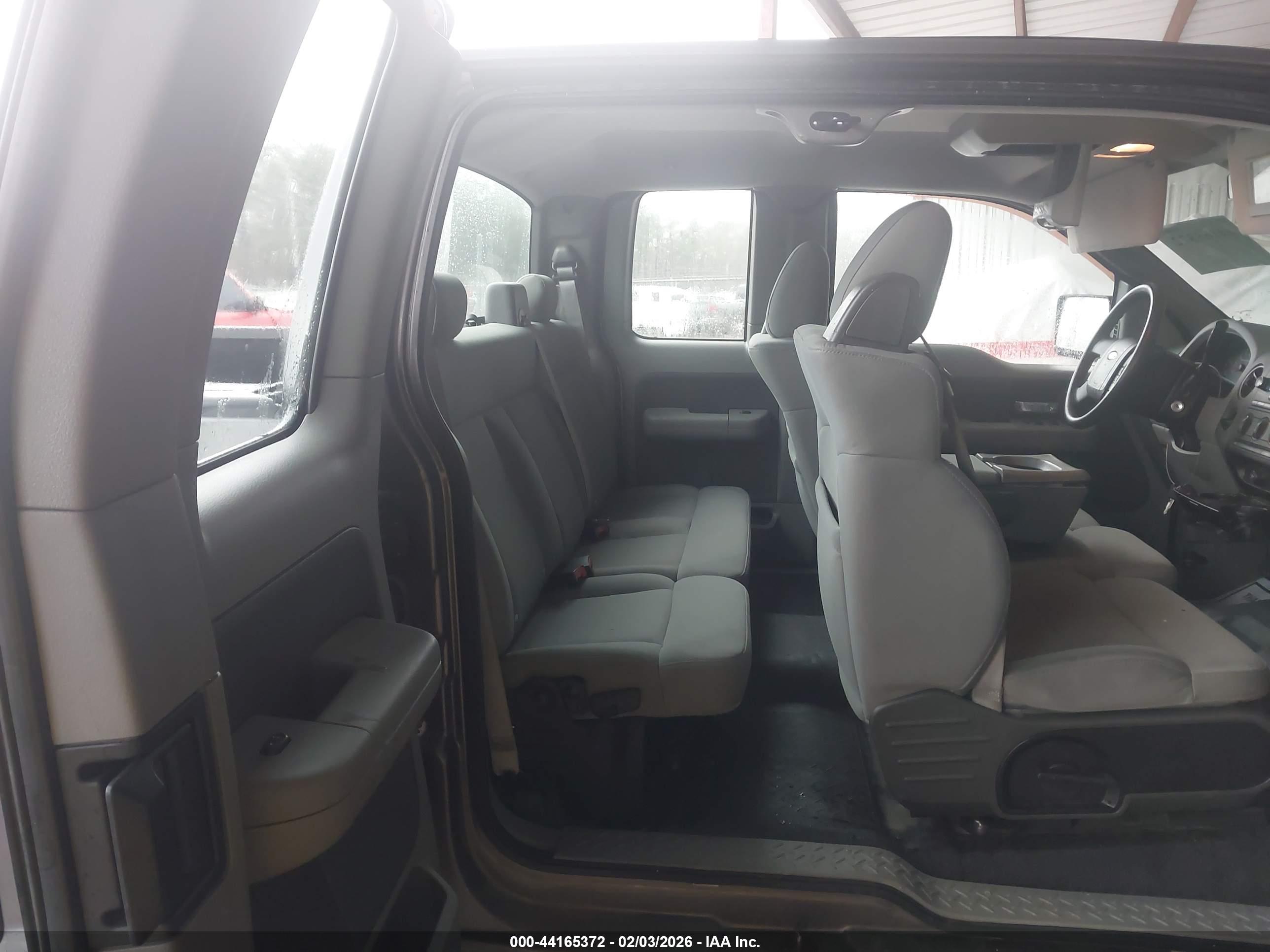 FORD F-150 image 8