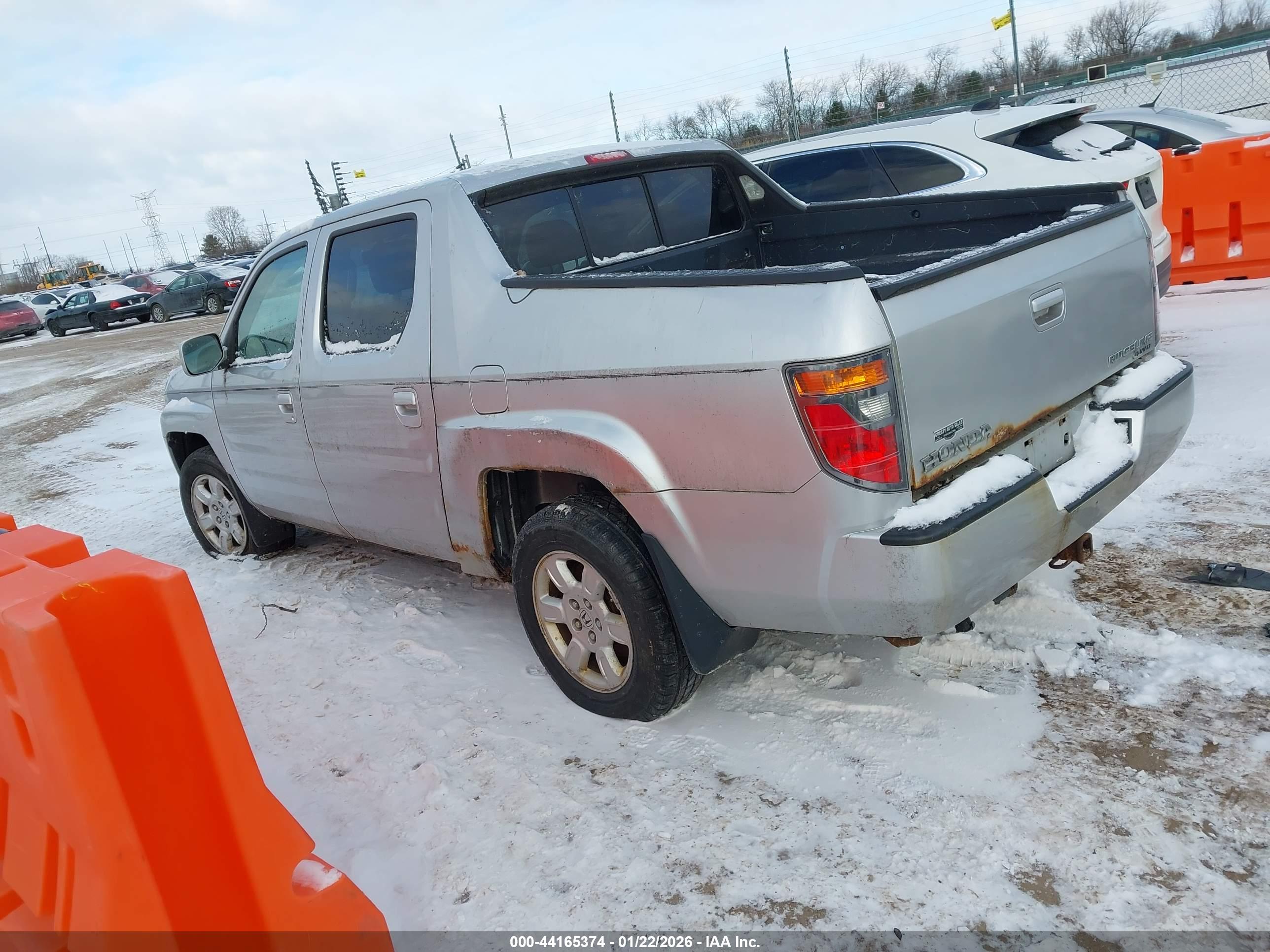 HONDA RIDGELINE image 3