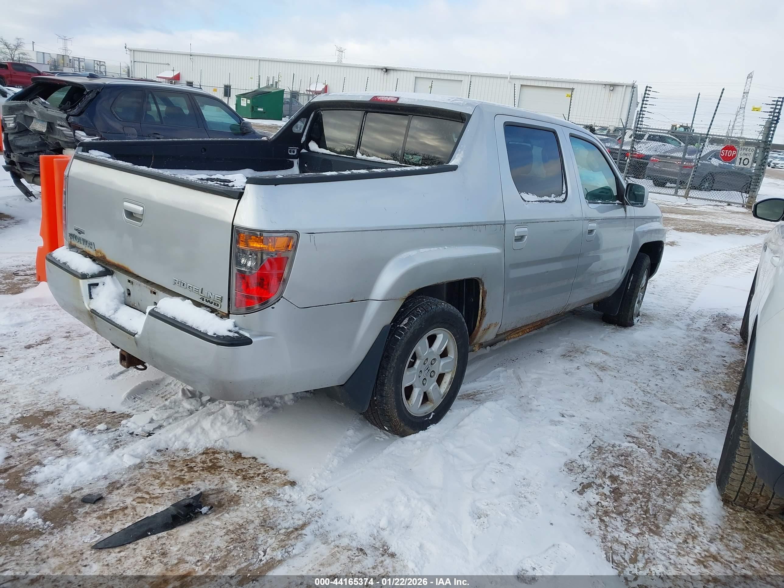 HONDA RIDGELINE image 4