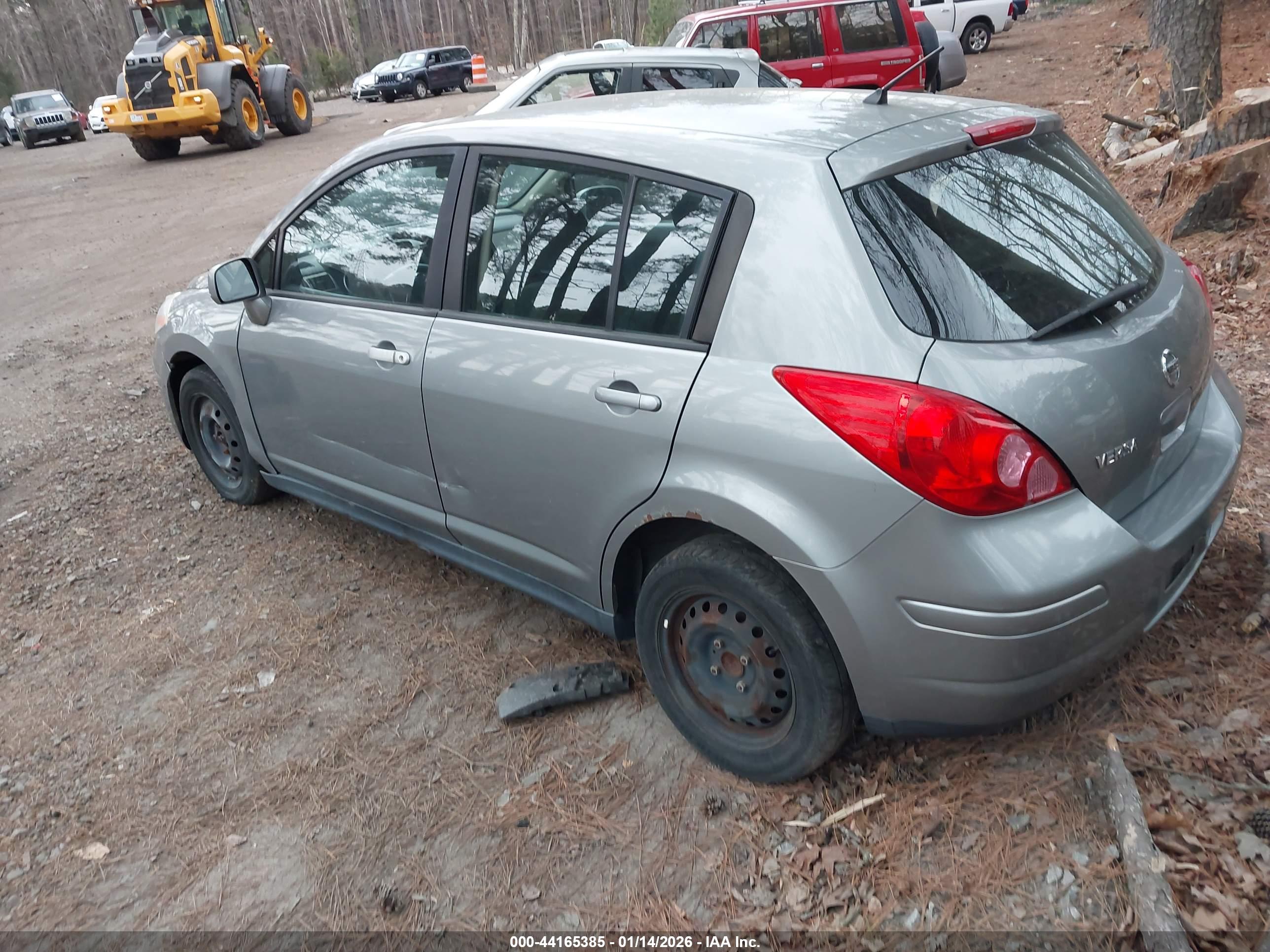NISSAN VERSA image 3