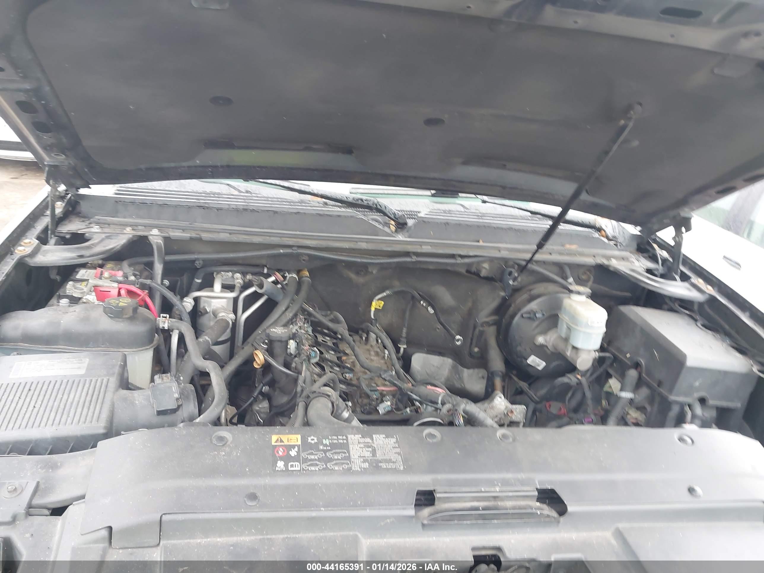 CHEVROLET SUBURBAN image 10