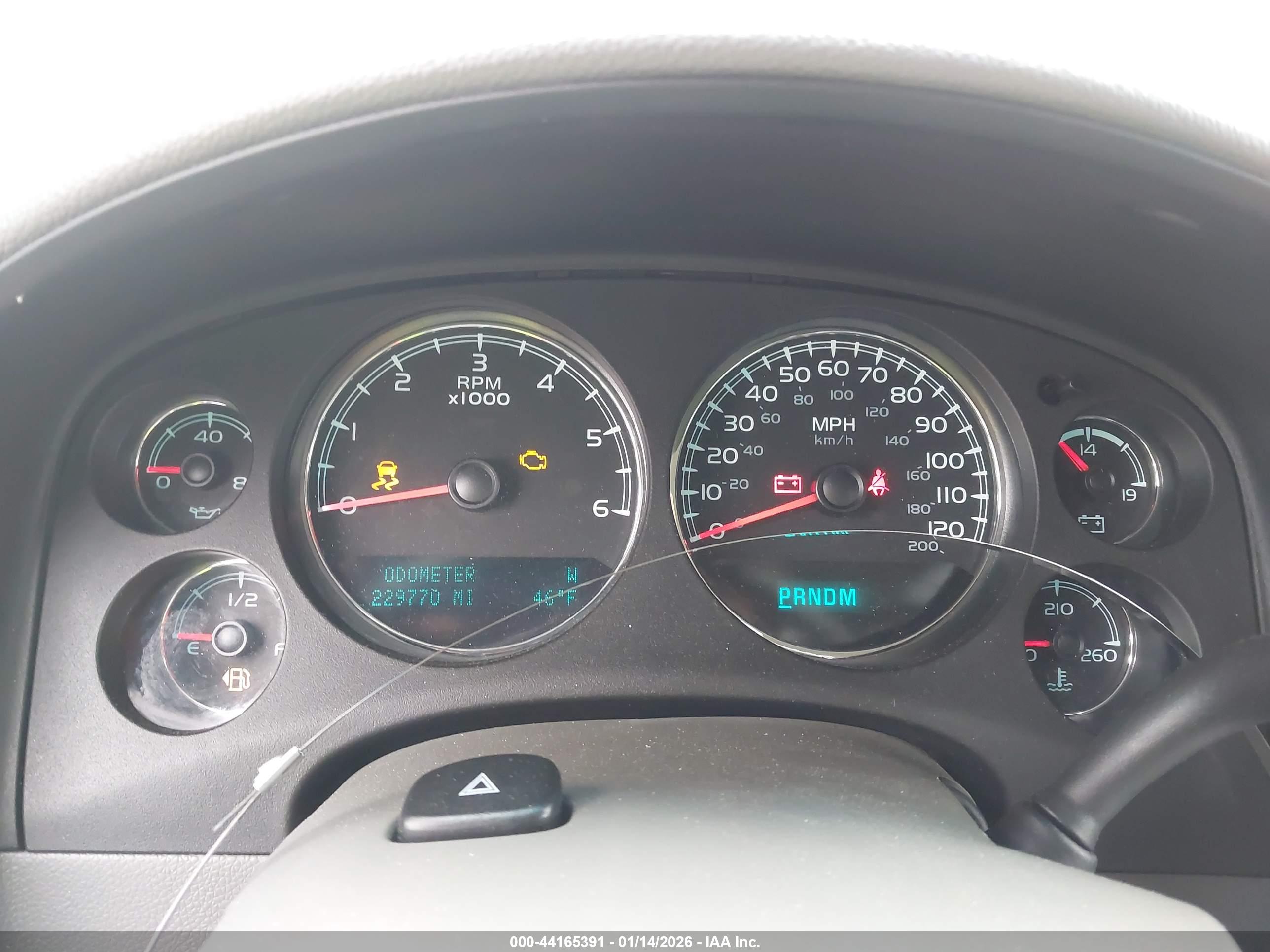 CHEVROLET SUBURBAN image 7