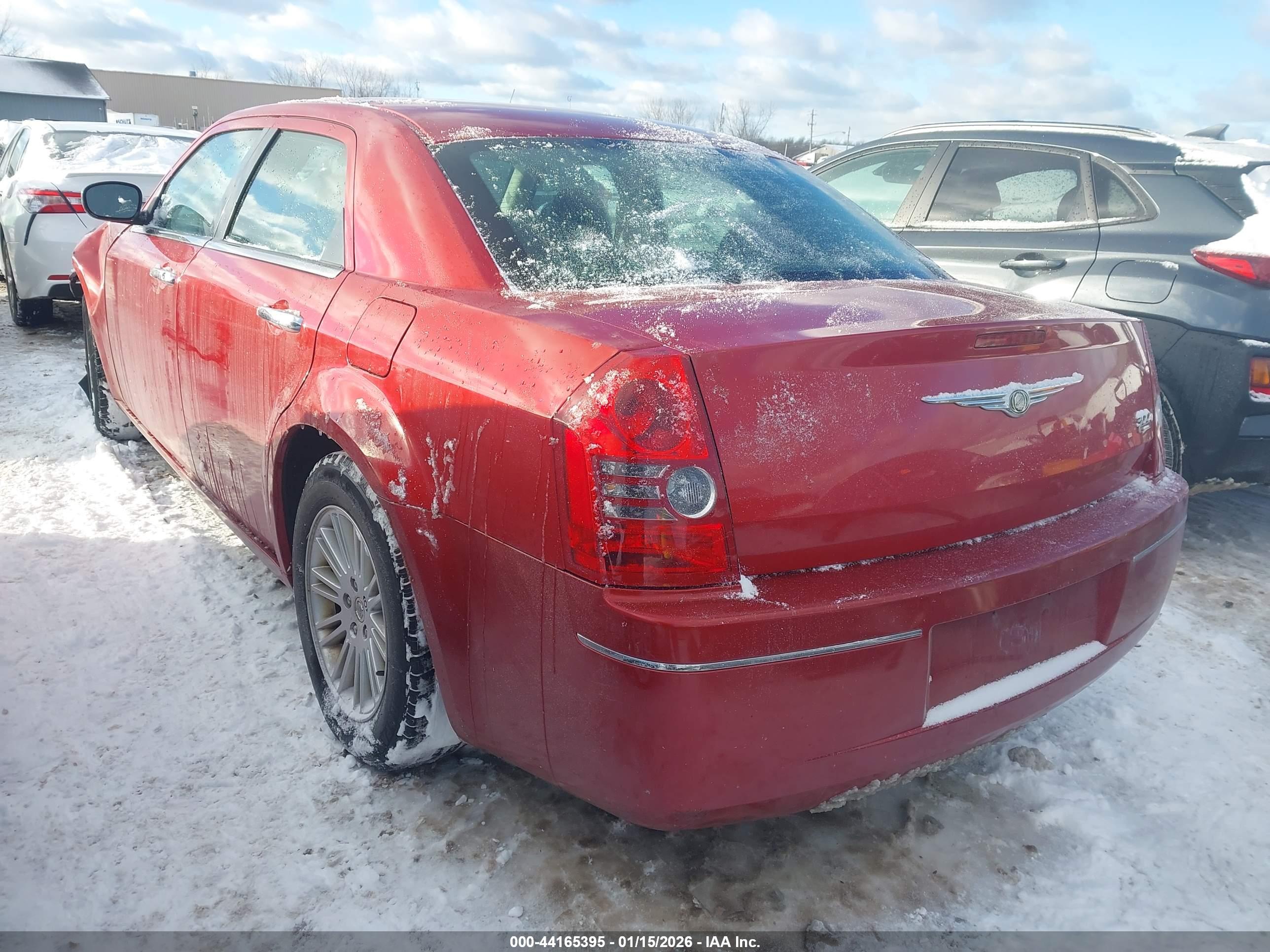 CHRYSLER 300 image 3
