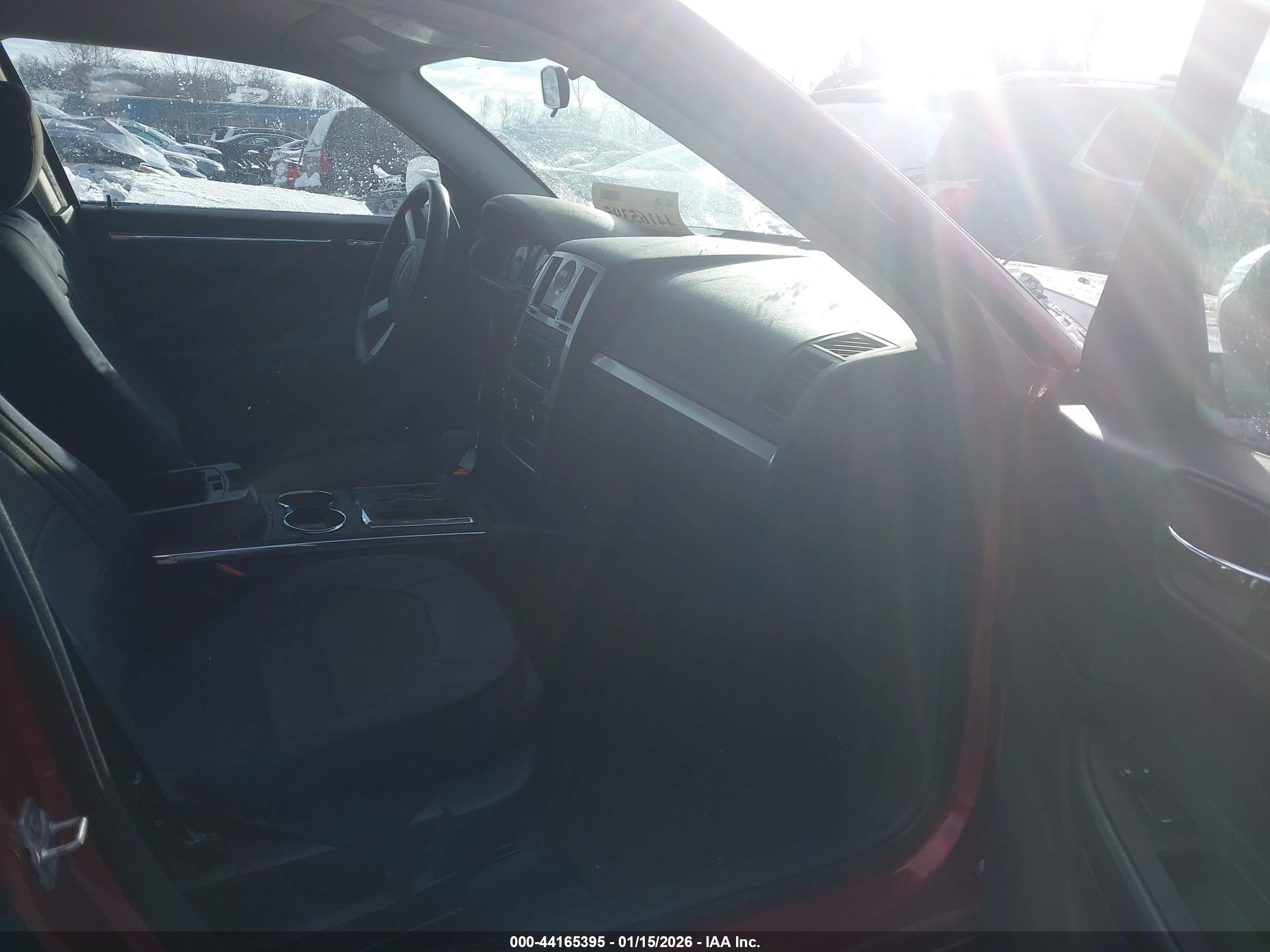 CHRYSLER 300 image 5