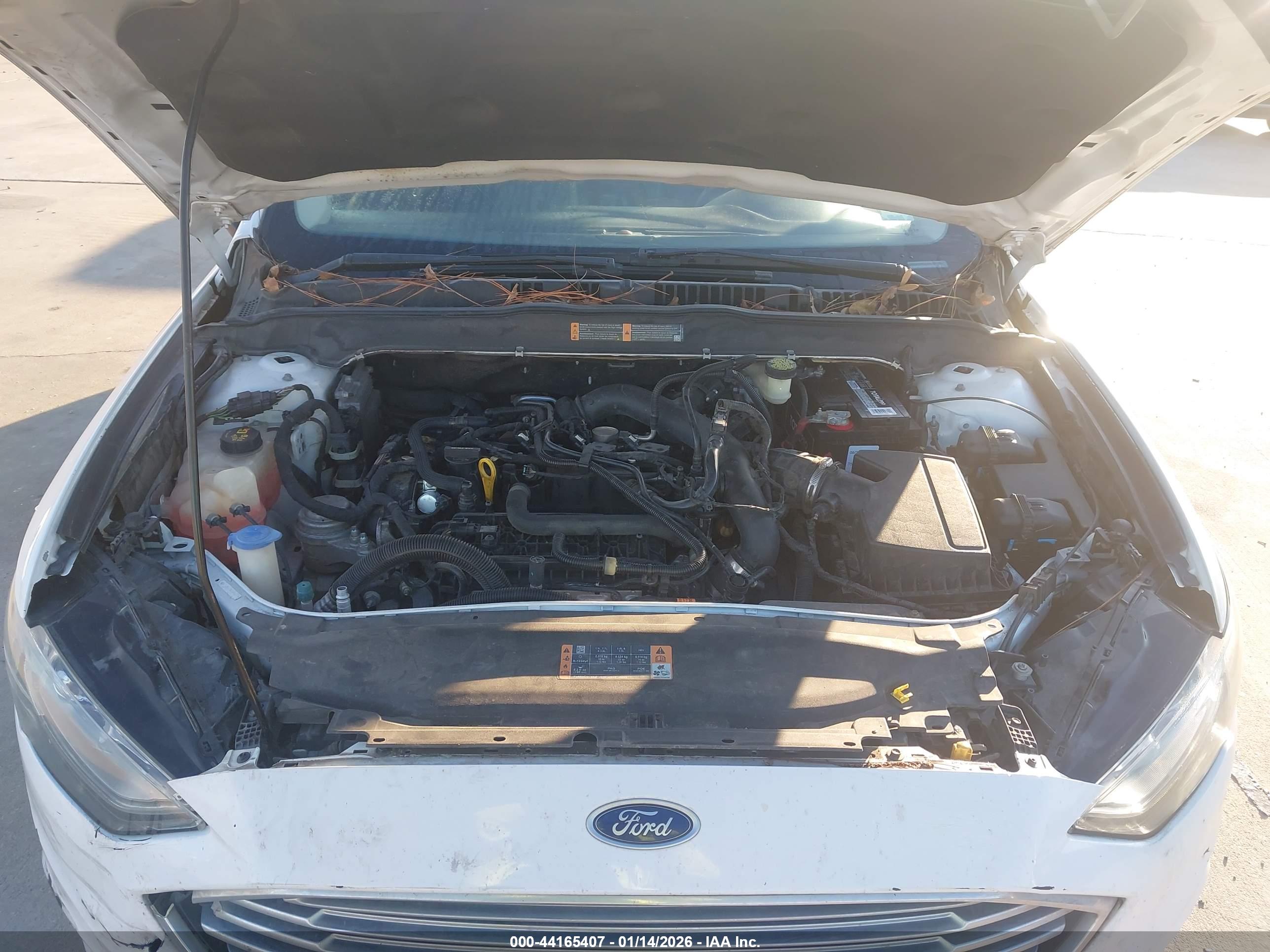 FORD FUSION image 10