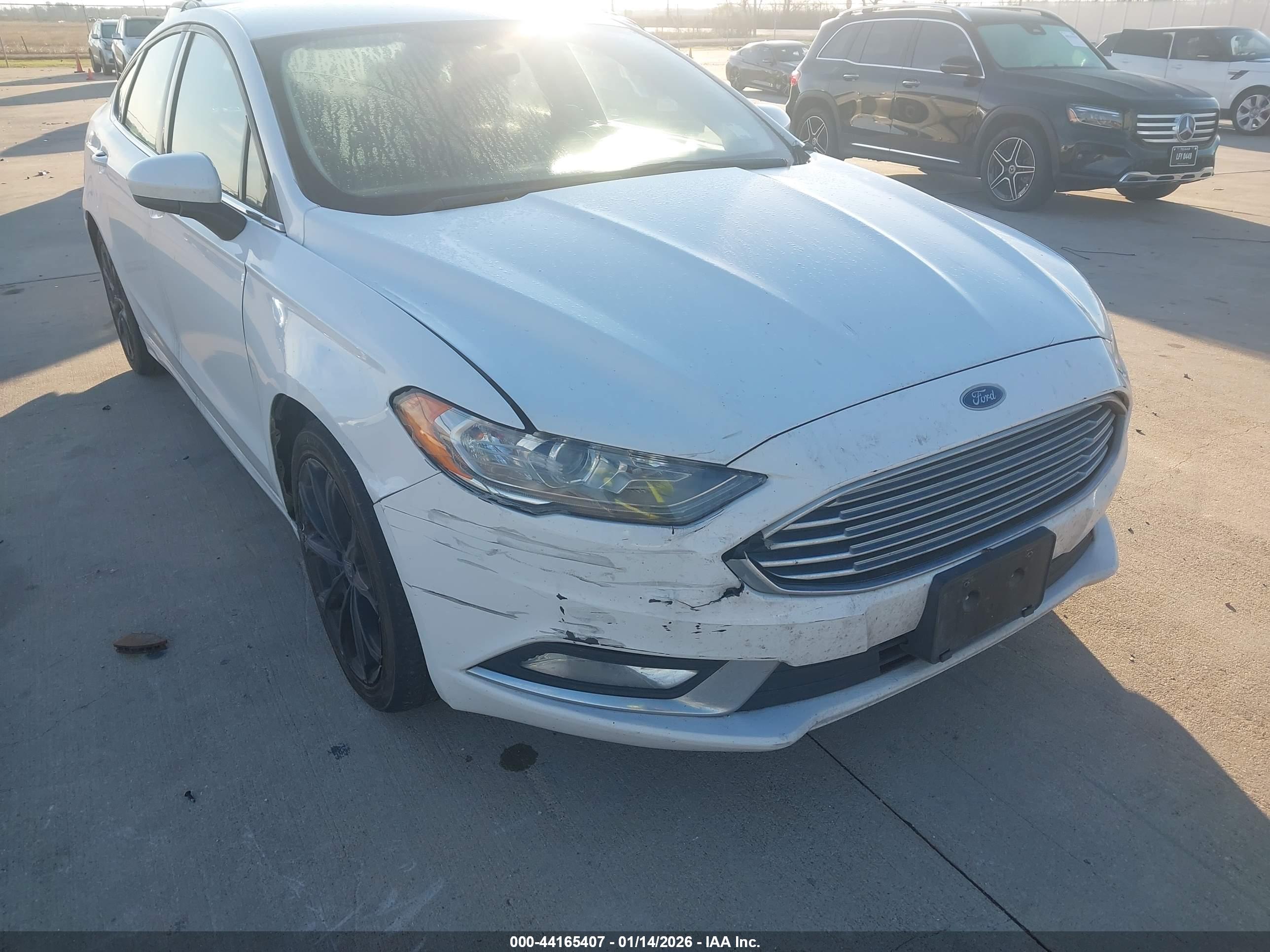 FORD FUSION image 6
