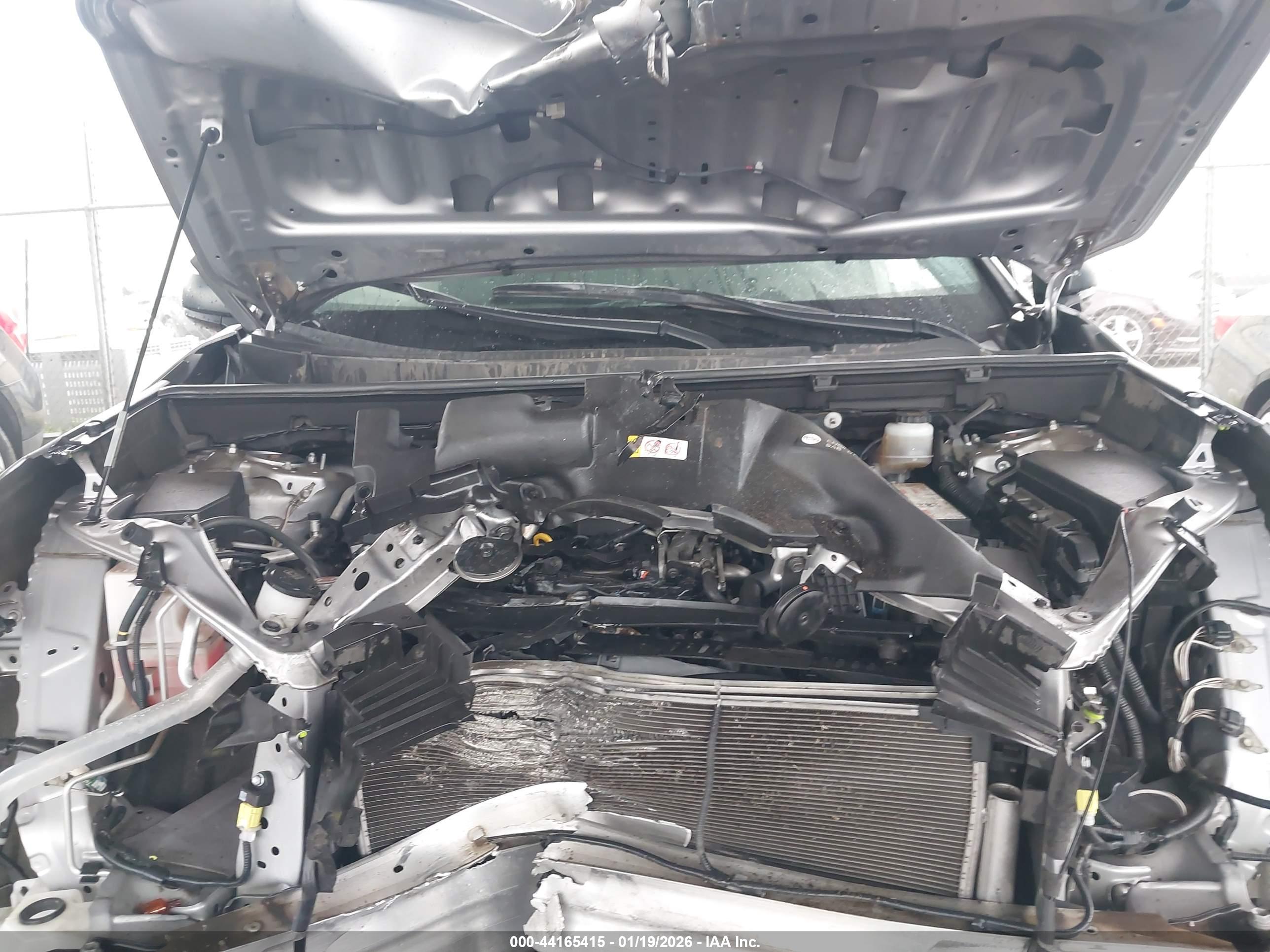 TOYOTA RAV4 image 10