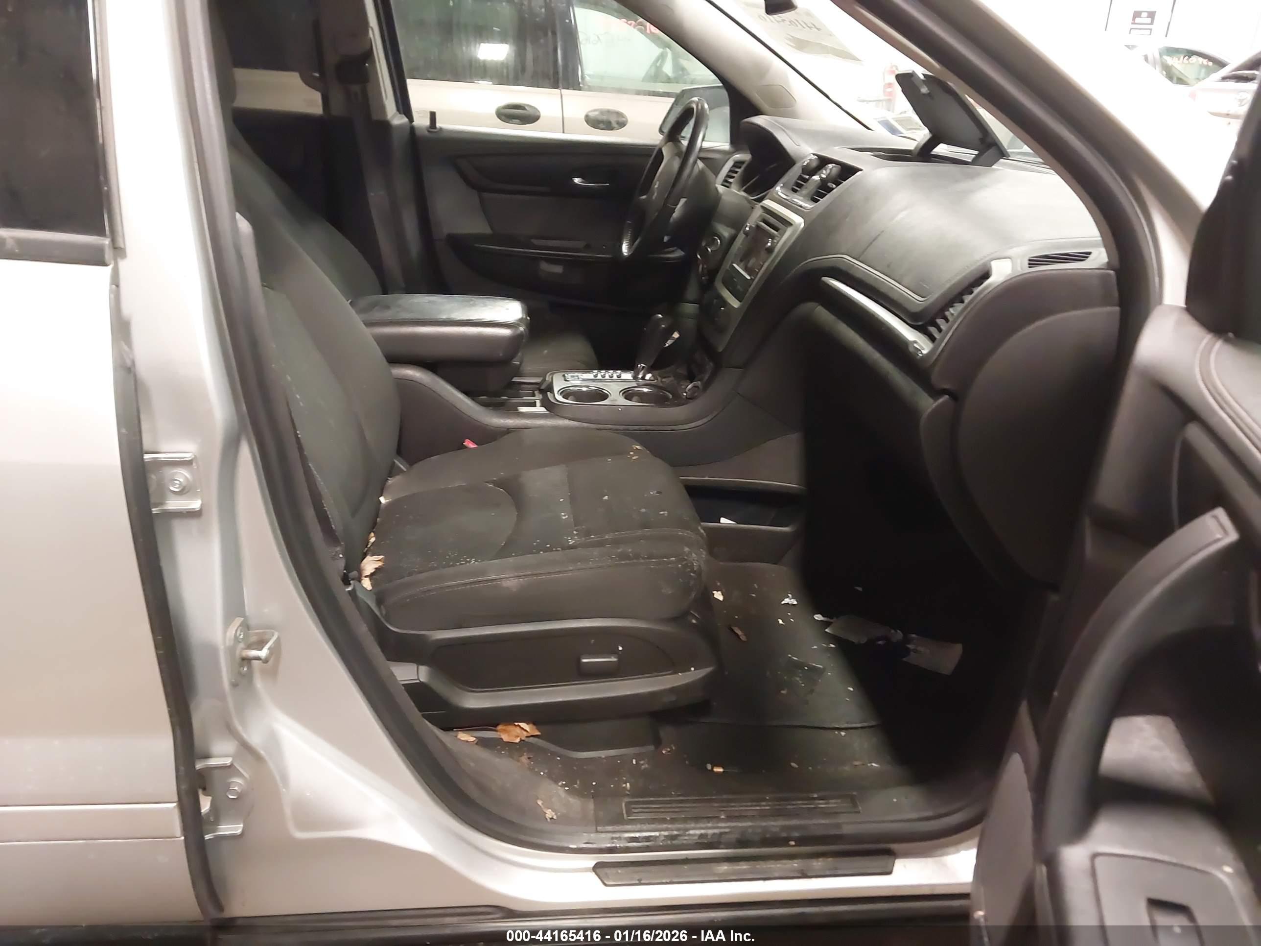 GMC ACADIA image 5