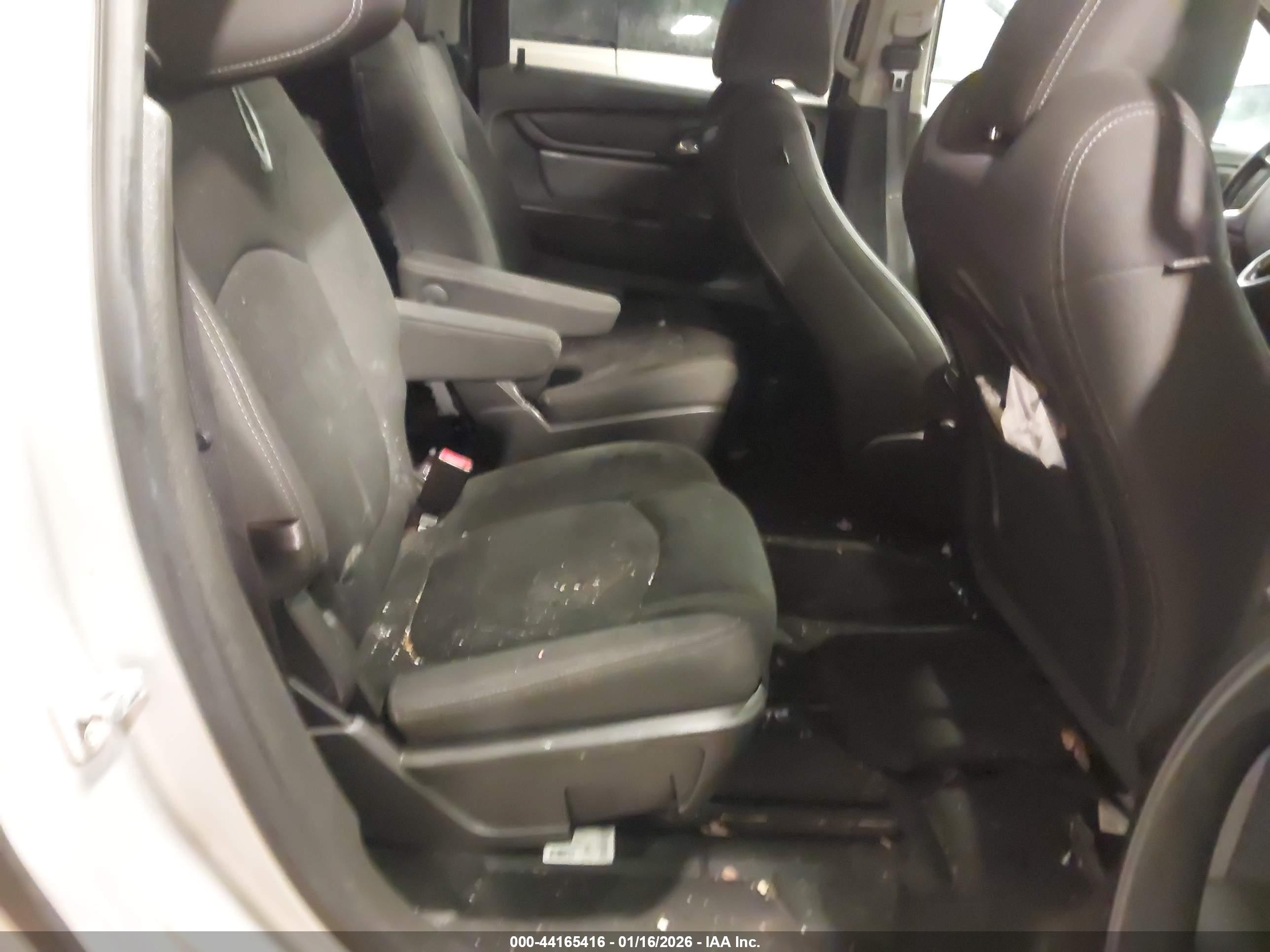 GMC ACADIA image 8