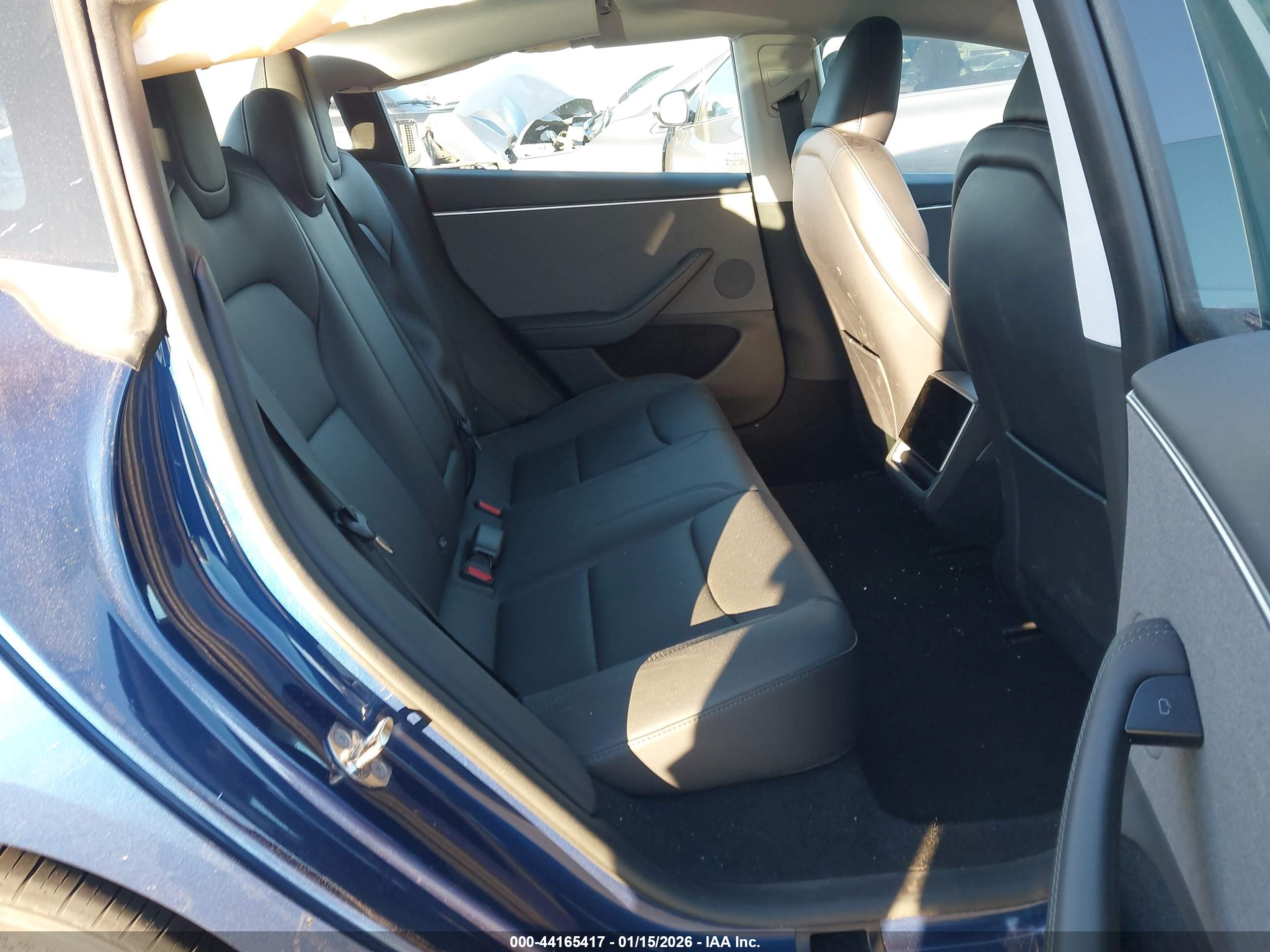 TESLA MODEL image 8