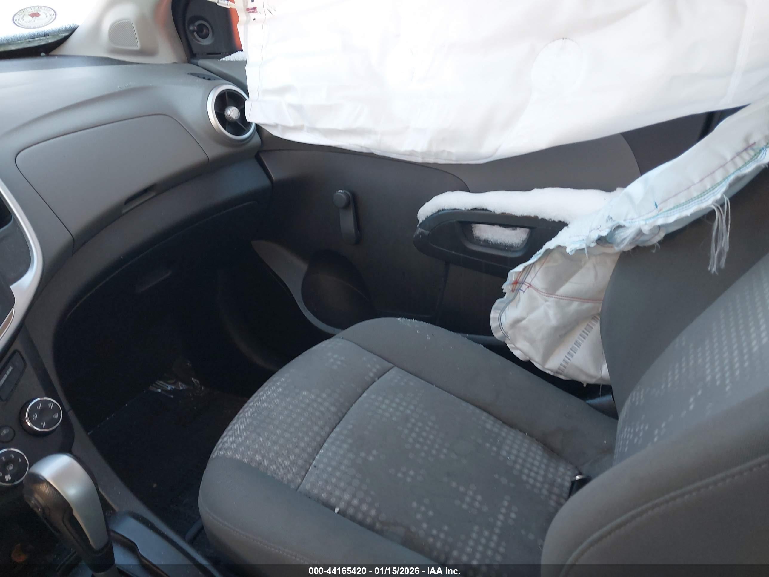 CHEVROLET SONIC image 5