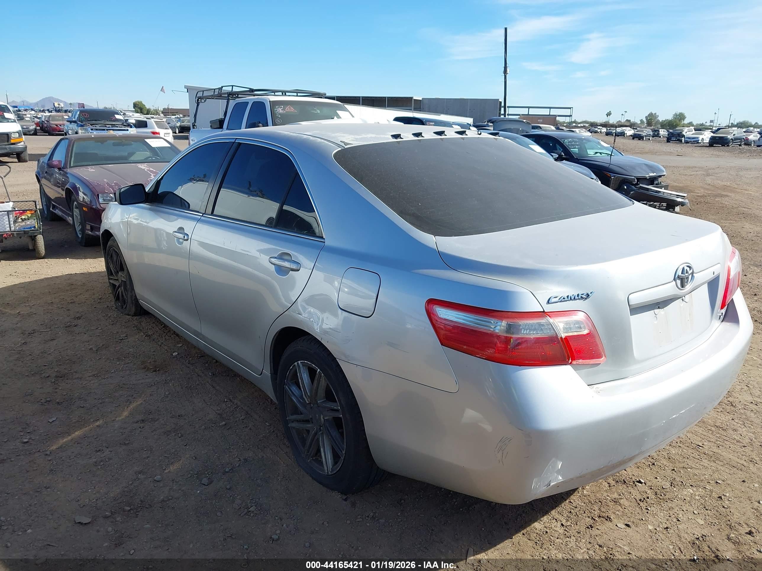 TOYOTA CAMRY image 3