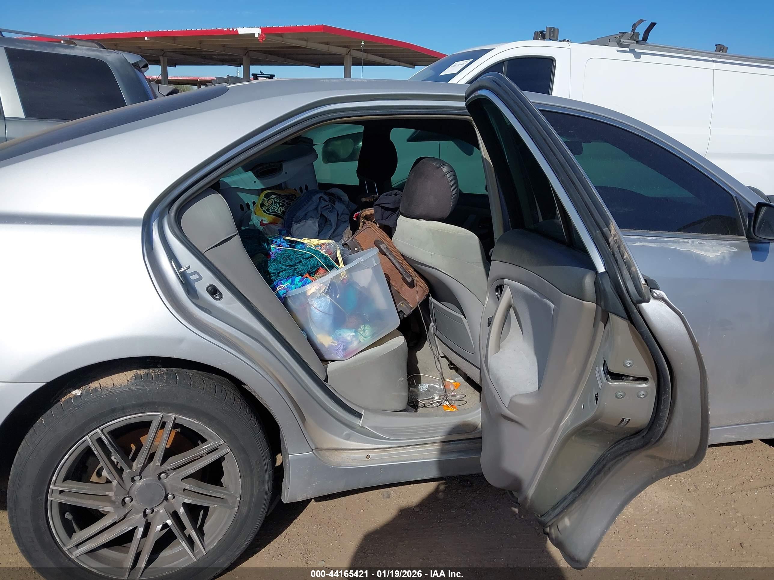 TOYOTA CAMRY image 8