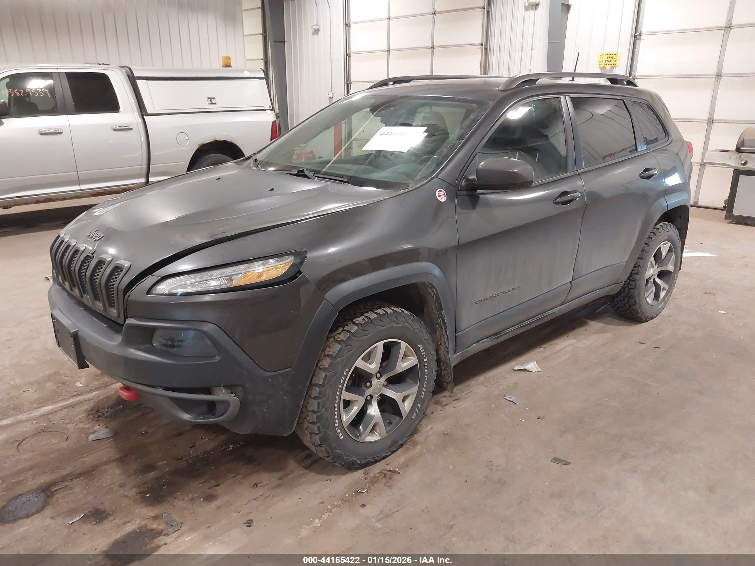 JEEP CHEROKEE image 2
